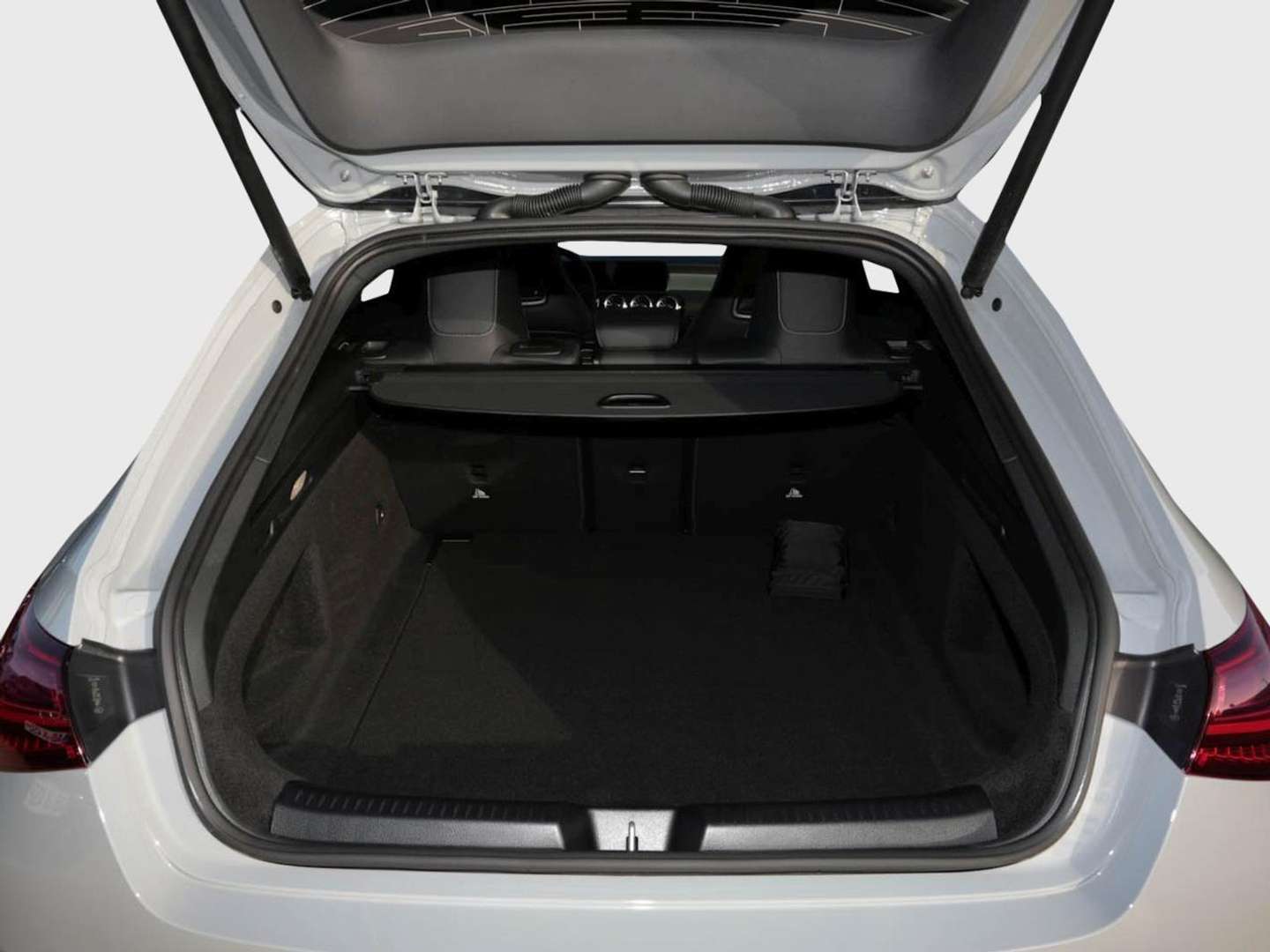 Mercedes CLA AMG Night 180 - 2025 - Joinsteer - #6