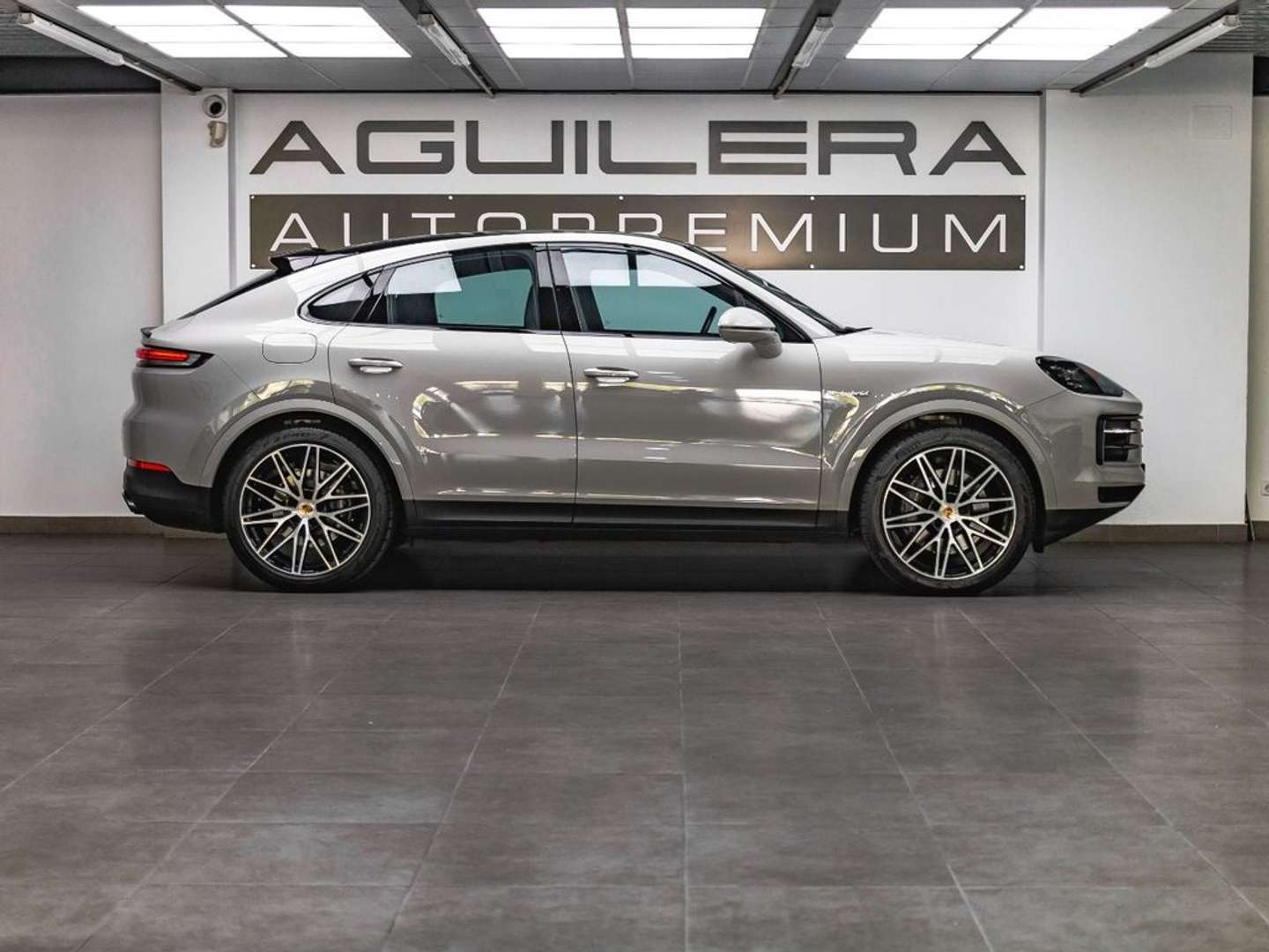 Porsche Cayenne E-Hybrid - 2023 - Joinsteer - #2