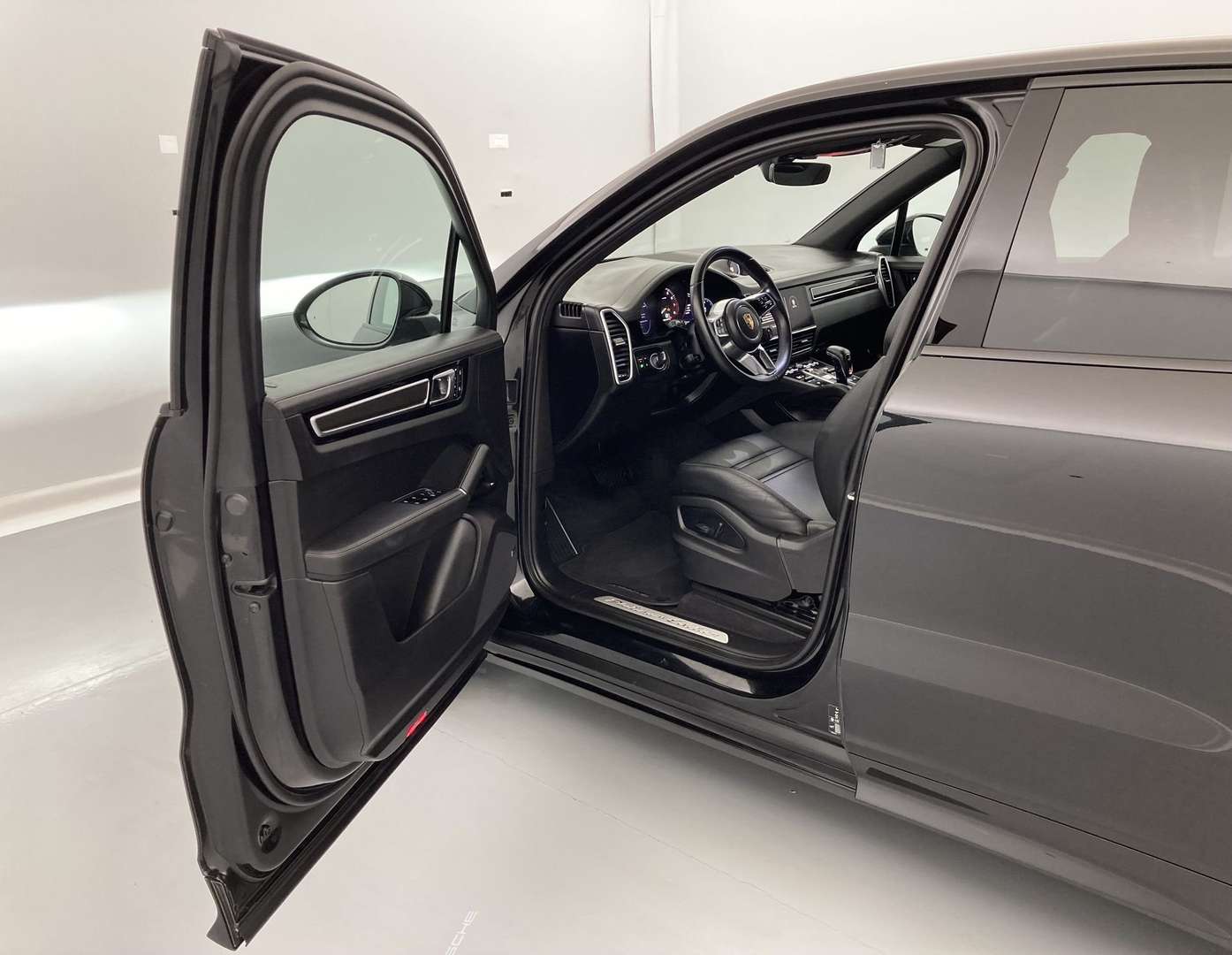 Porsche Cayenne E-Hybrid Platinum Edition - 2023 - Joinsteer - #8