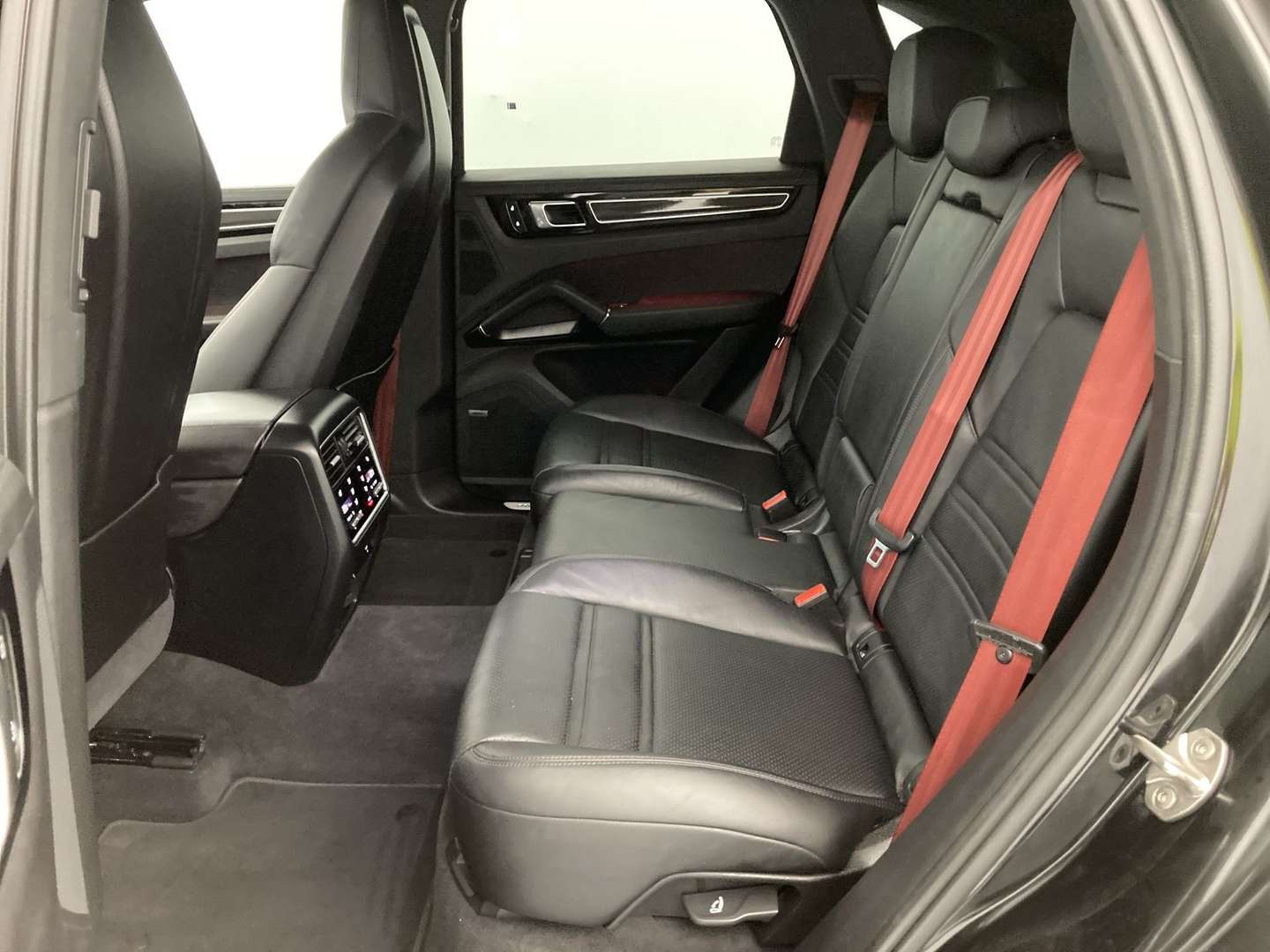 Porsche Cayenne E-Hybrid Platinum Edition - 2023 - Joinsteer - #12
