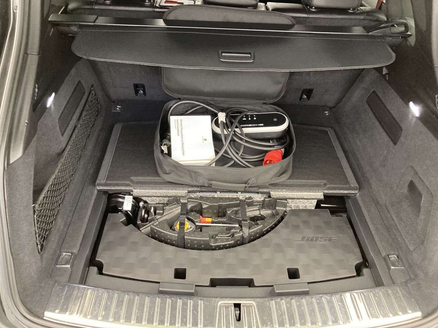 Porsche Cayenne E-Hybrid Platinum Edition - 2023 - Joinsteer - #18