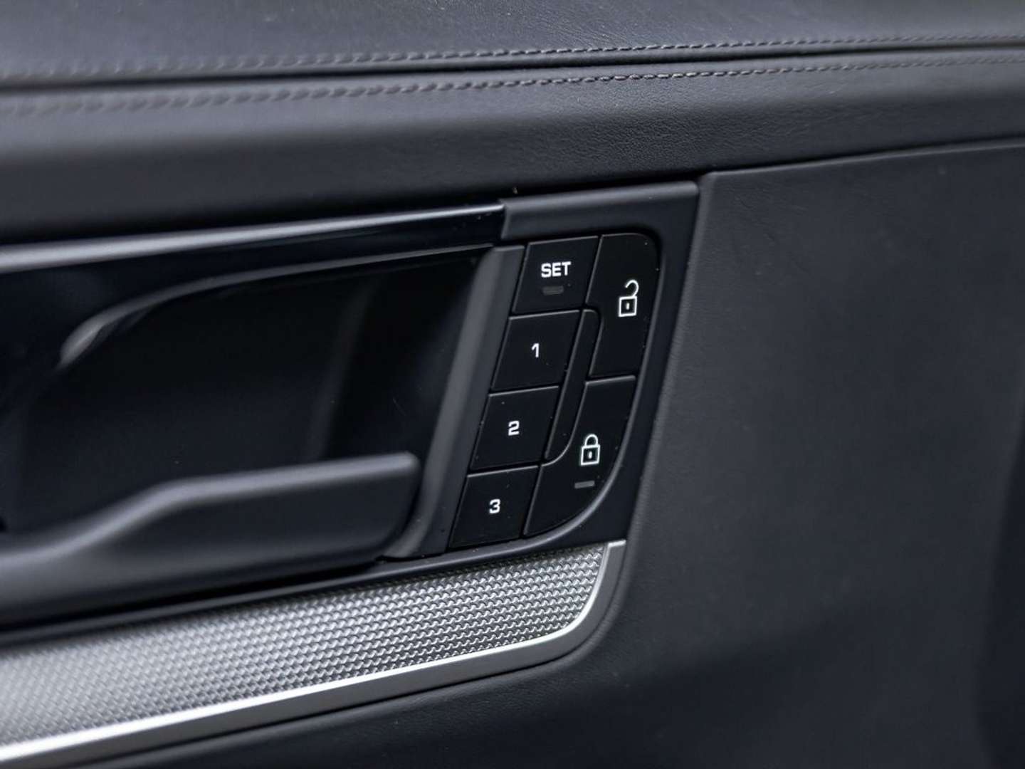 Porsche Cayenne E-Hybrid - 2023 - Joinsteer - #18