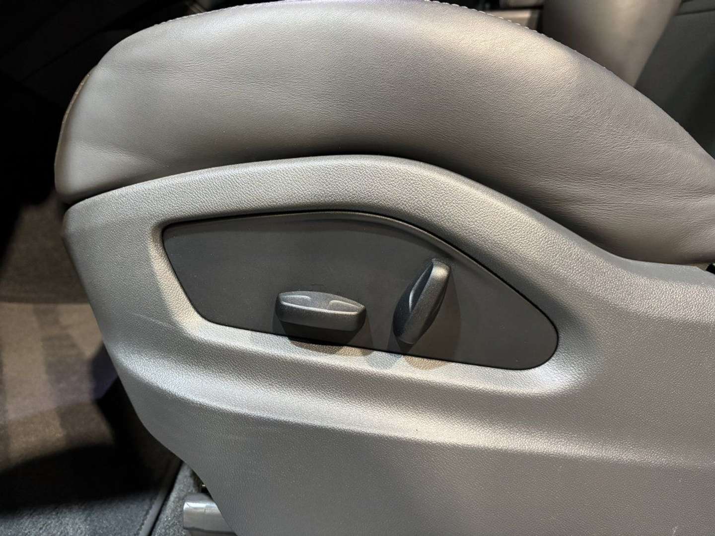 Porsche Cayenne Coupé ECHAPPEMENT SPORT 3.0 V6 E-HYBRID 462ch - 2022 - Joinsteer - #34