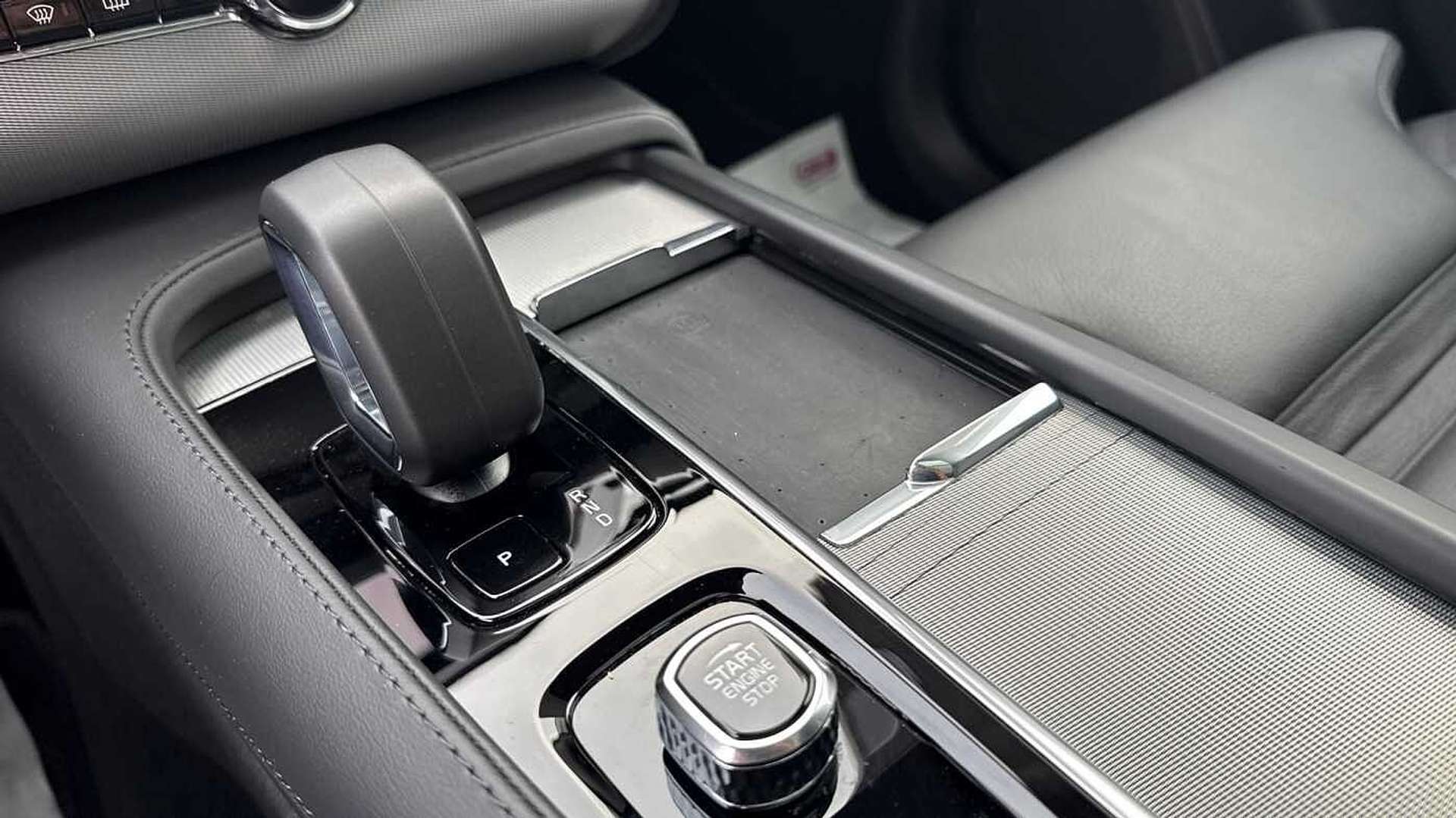 Volvo XC90 Plus Bright T8 AWD Plug-in Hybrid - 2024 - Joinsteer - #24