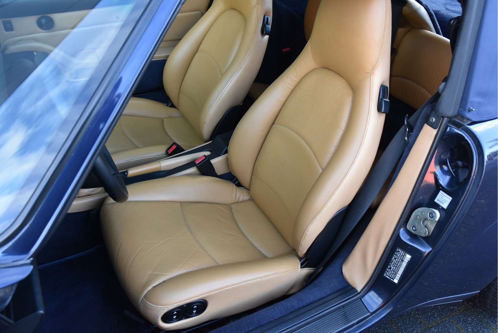 Porsche 993 Cabriolet Carrera 2 - 1994 - Joinsteer - #8