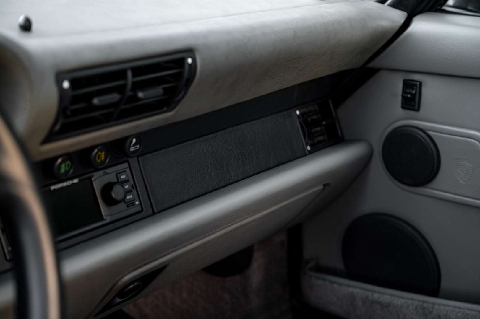 Porsche 964 Carrera 2 Cabriolet - 1993 - Joinsteer - #22