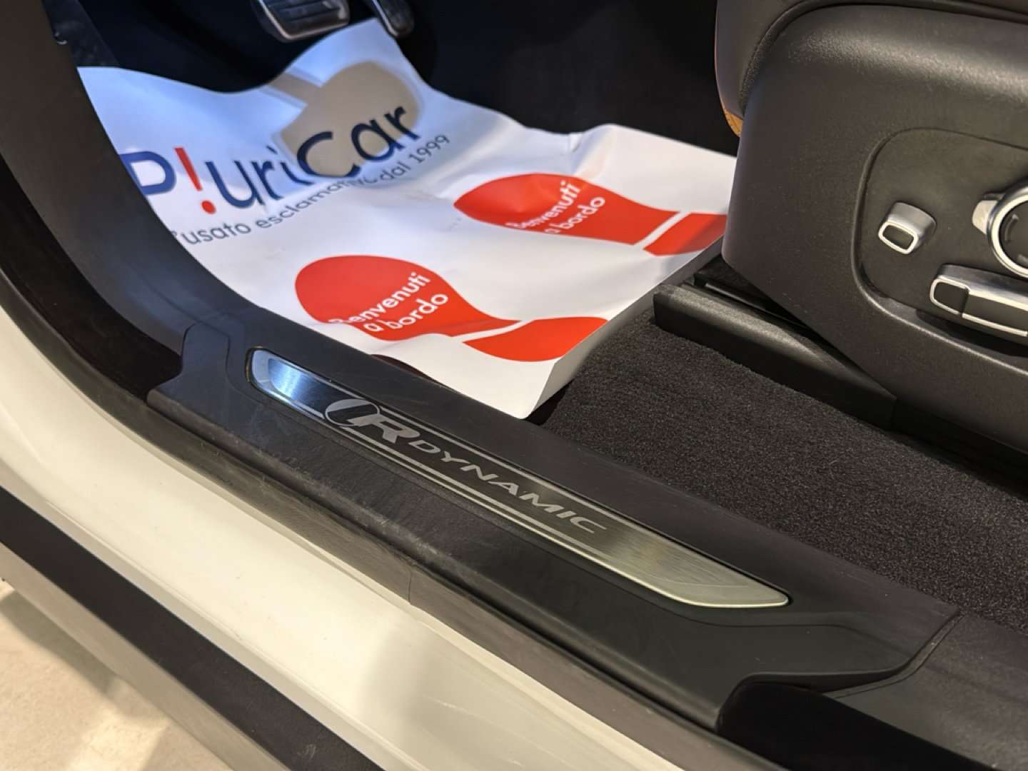 Land Rover Range Rover Velar R-Dynamic HSE 2.0 Si4 - 2022 - Joinsteer - #19