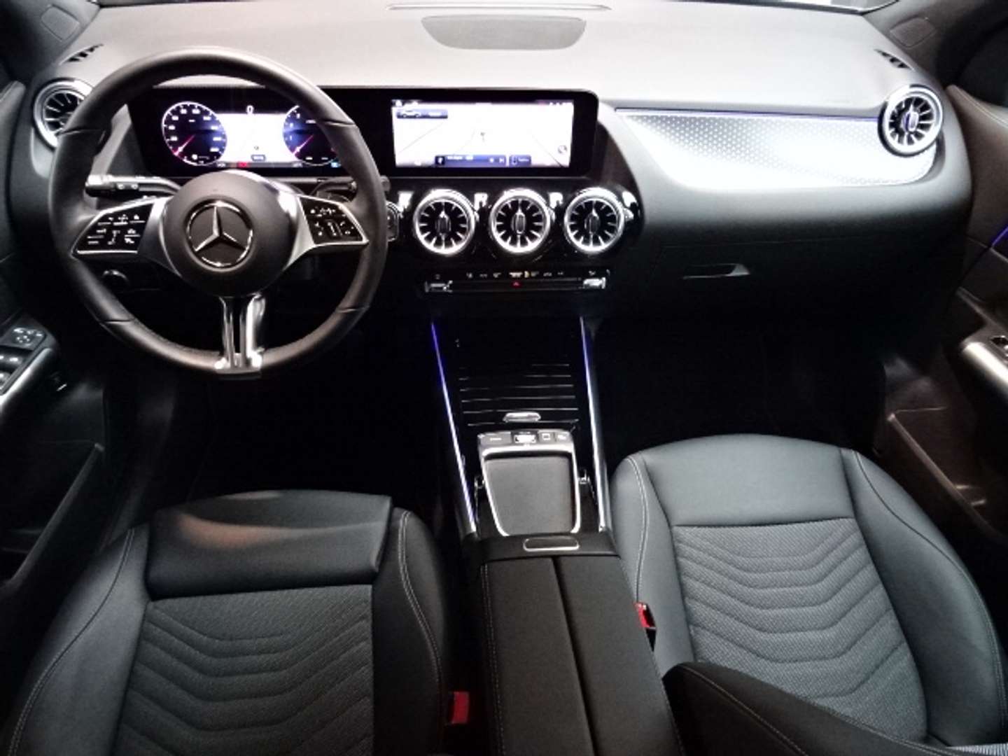 Mercedes GLA PROGRESSIVE 180 - 2024 - Joinsteer - #7