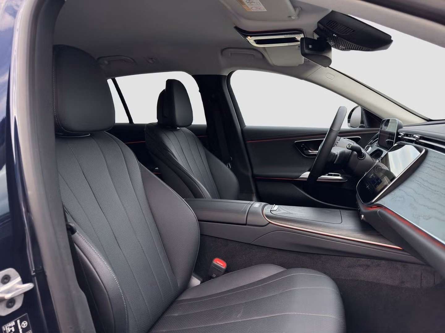 Mercedes Classe E AVANTGARDE 300 E - 2024 - Joinsteer - #14