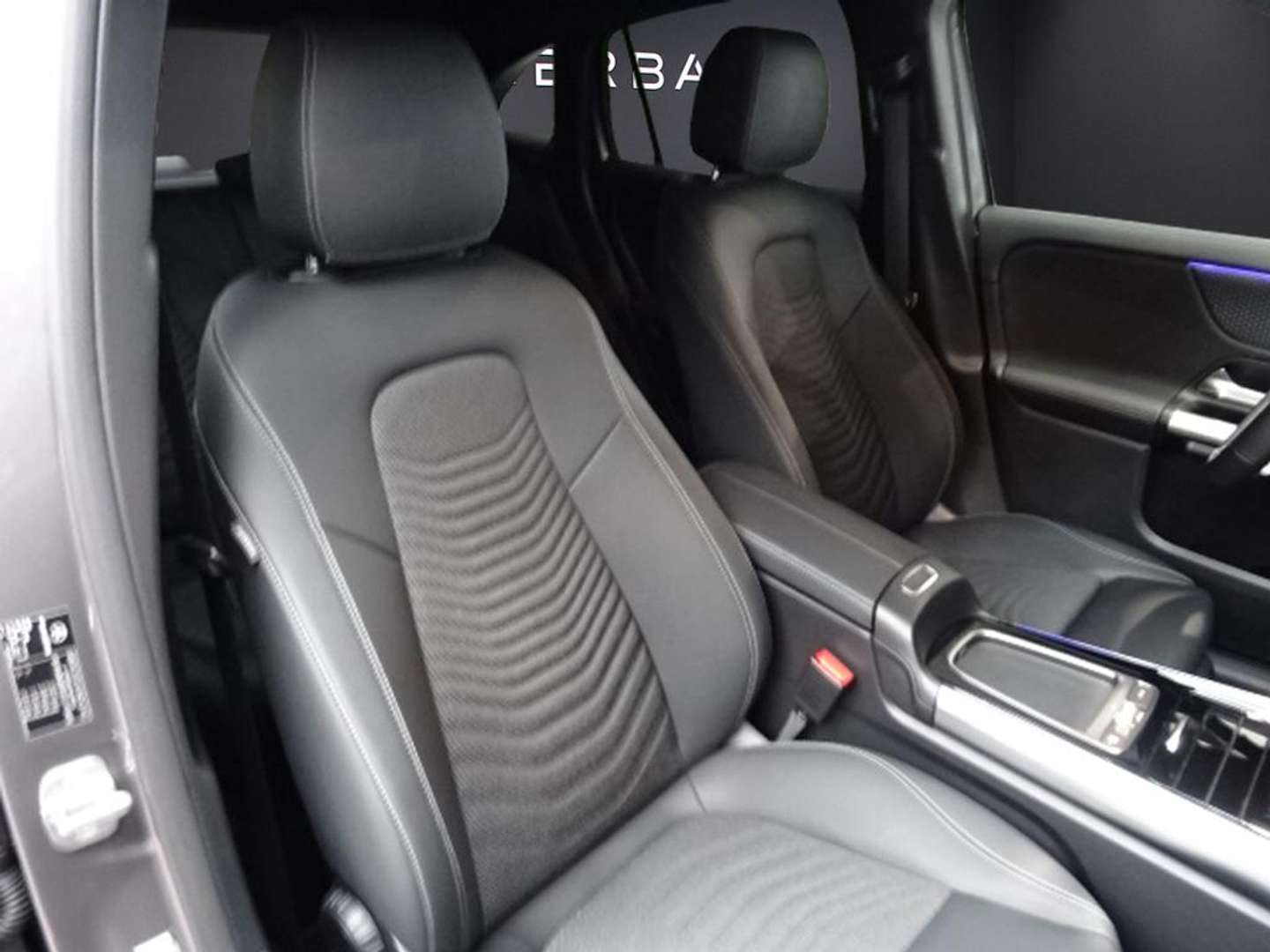 Mercedes GLA PROGRESSIVE 180 - 2024 - Joinsteer - #15