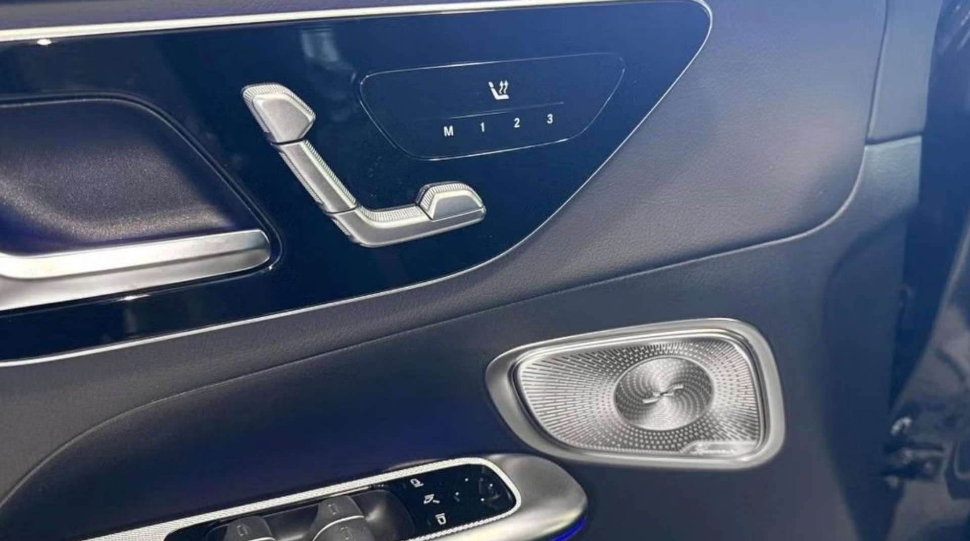 Mercedes GLC AMG-LINE 300 E 4Matic - 2025 - Joinsteer - #7