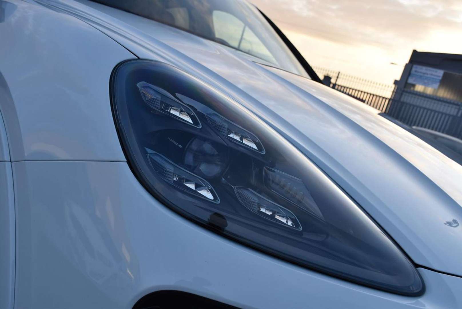 Porsche Cayenne Coupé Platinum Edition 3.0 E-Hybrid - 2022 - Joinsteer - #10