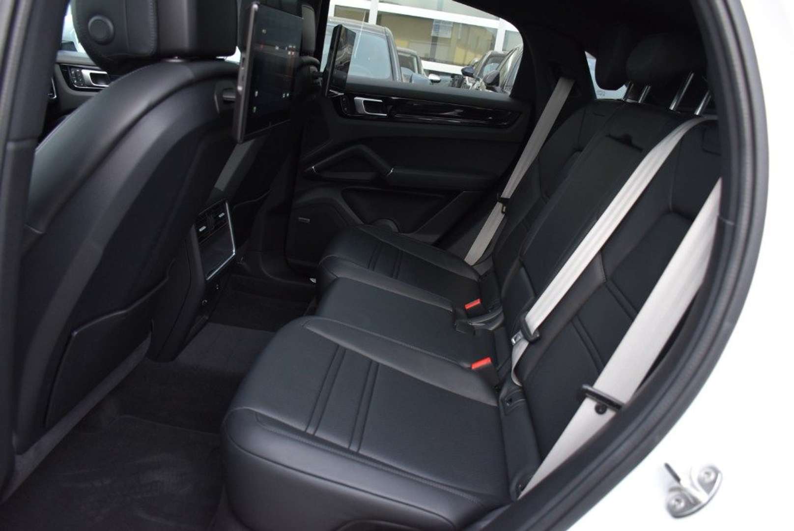 Porsche Cayenne Coupé Platinum Edition 3.0 E-Hybrid - 2022 - Joinsteer - #15