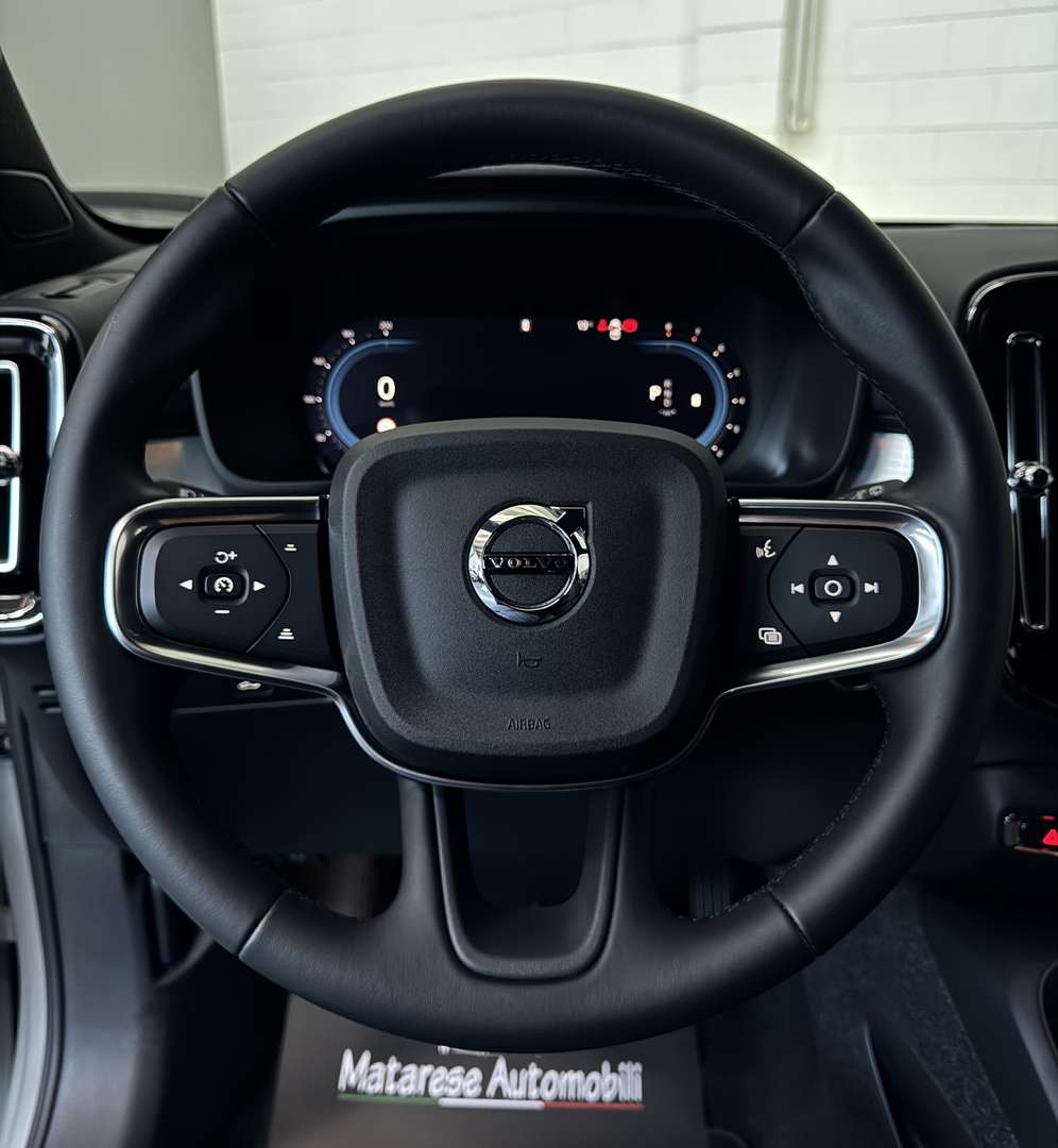 Volvo XC40 CORE B3 2.0 Mild Hybrid - 2025 - Joinsteer - #13