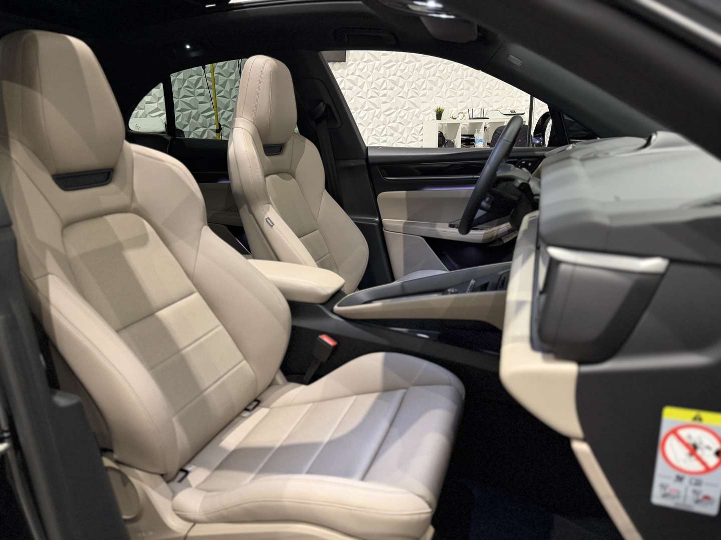 Porsche Macan 4 Electric Sport Chrono - 2025 - Joinsteer - #20