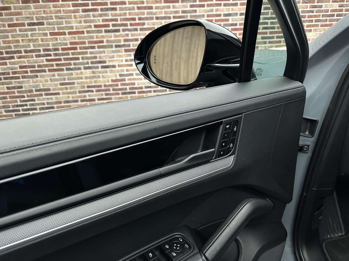 Porsche Cayenne Coupé 3.0 E-Hybrid SportUitlaat - 2024 - Joinsteer - #30