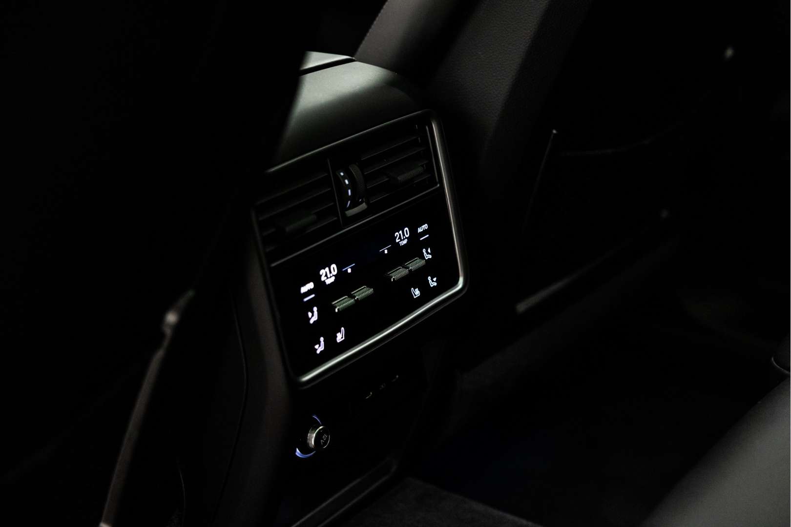 Porsche Cayenne 3.0 E-Hybrid SportDesign - 2025 - Joinsteer - #15