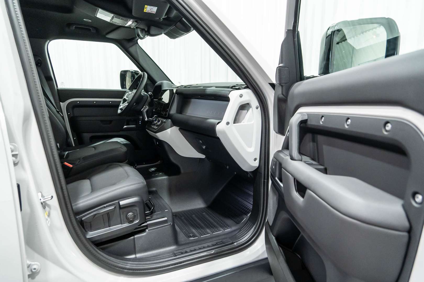 Land Rover Defender S D200 - 2026 - Joinsteer - #16