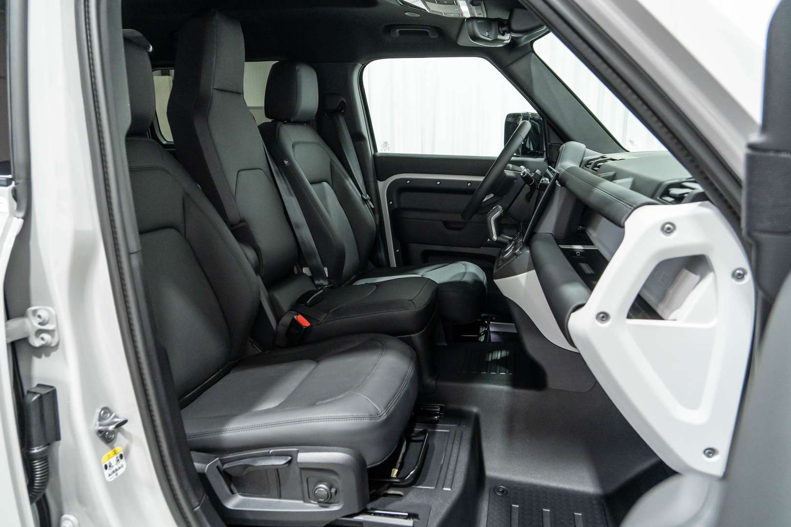 Land Rover Defender S D200 - 2026 - Joinsteer - #17