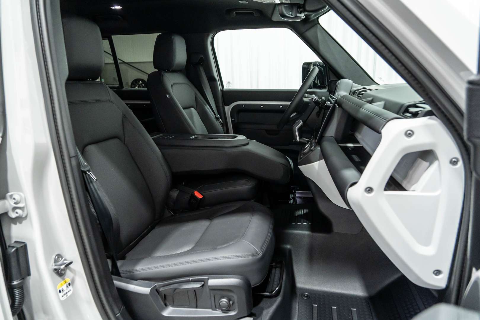 Land Rover Defender S D200 - 2026 - Joinsteer - #18