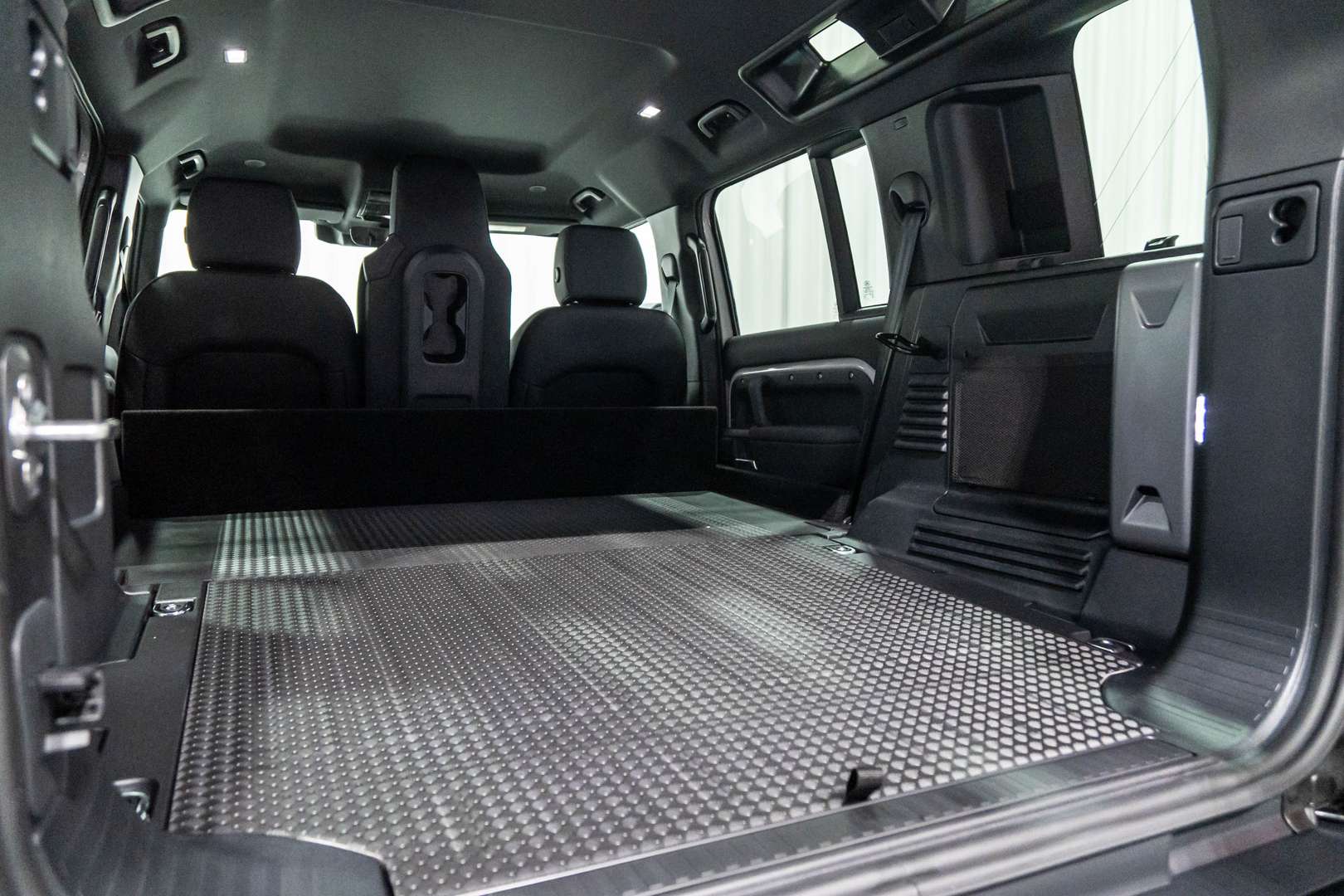 Land Rover Defender S D200 - 2026 - Joinsteer - #22