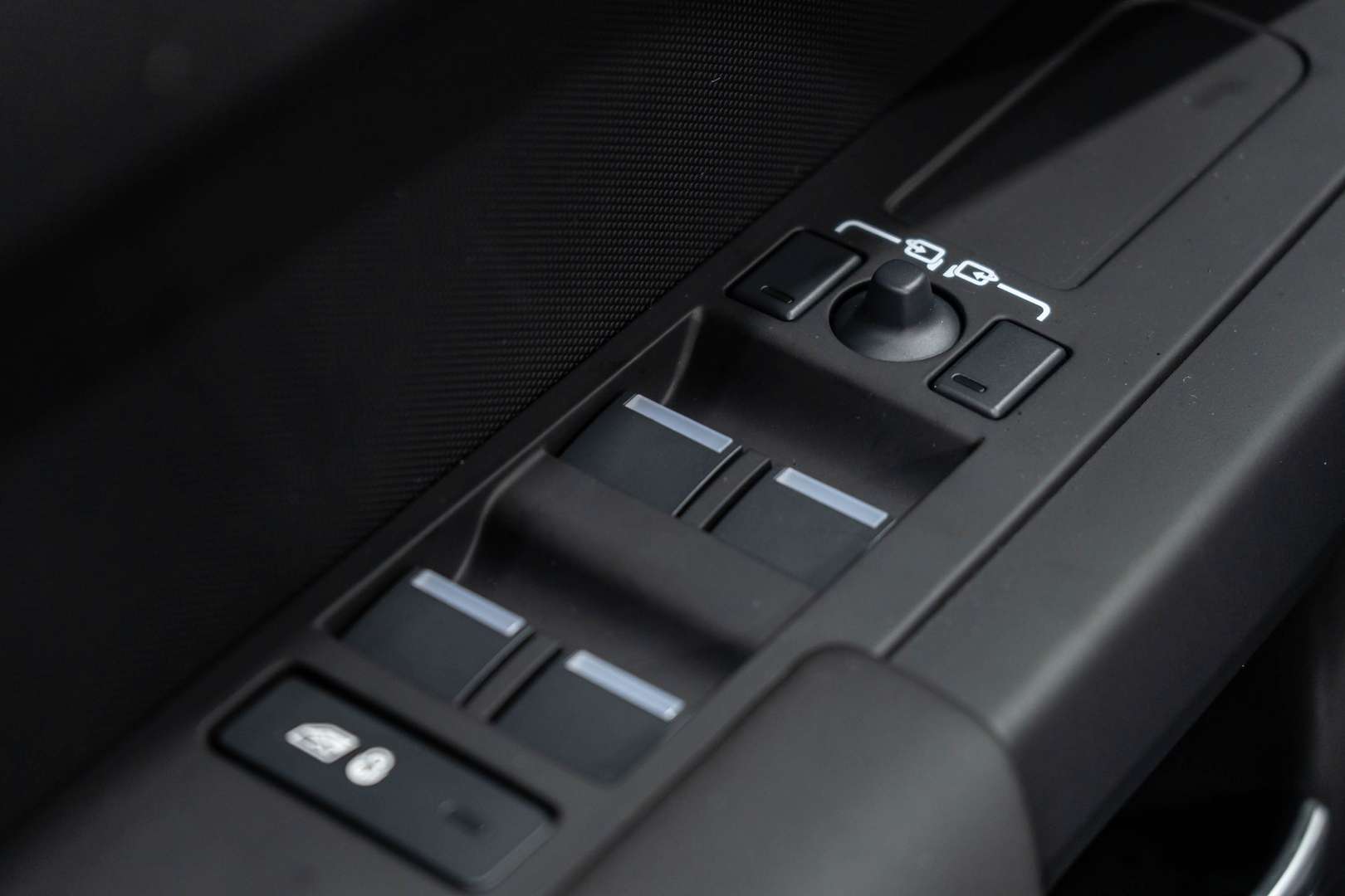 Land Rover Defender S D200 - 2026 - Joinsteer - #26