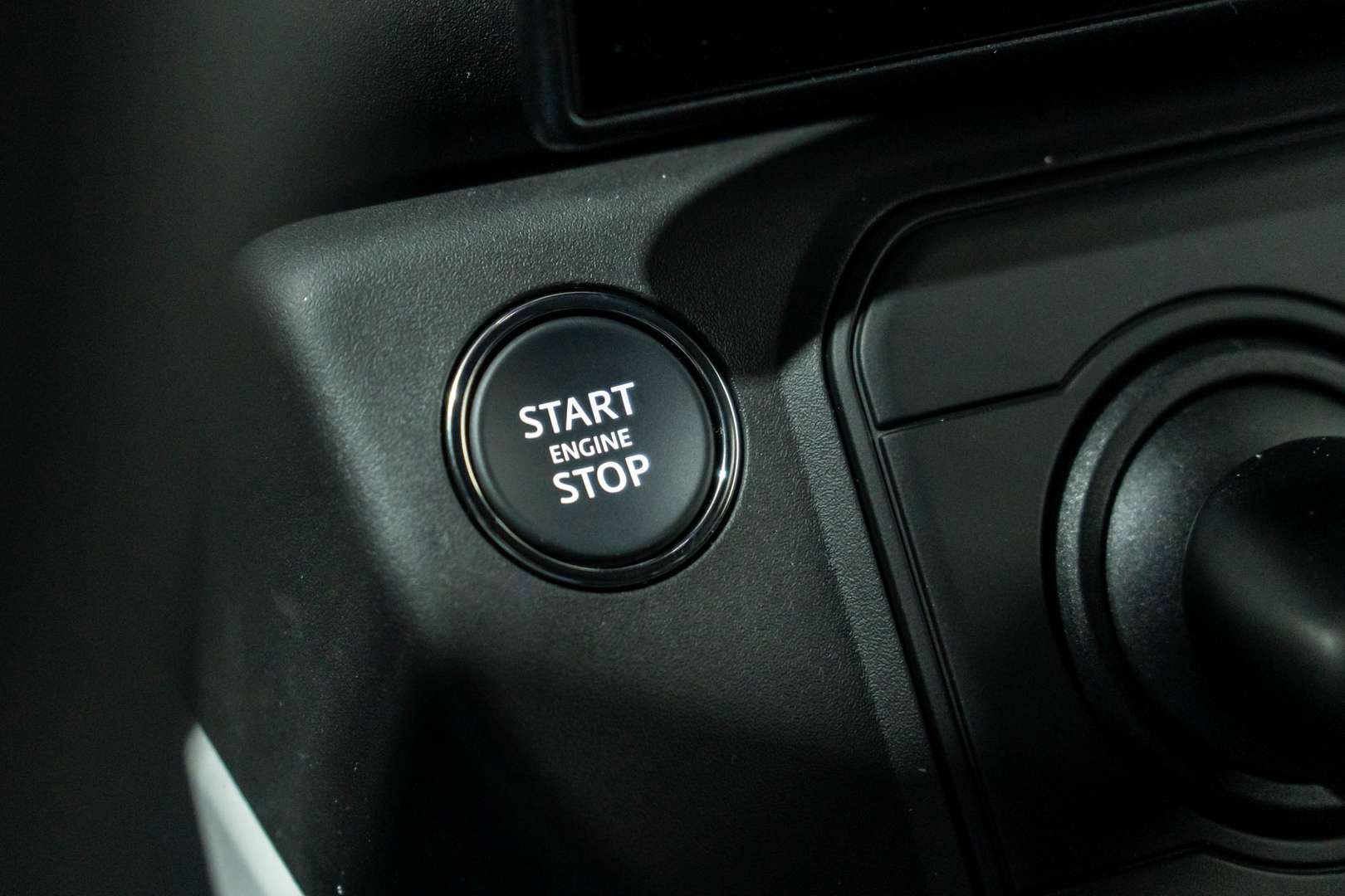 Land Rover Defender S D200 - 2026 - Joinsteer - #35