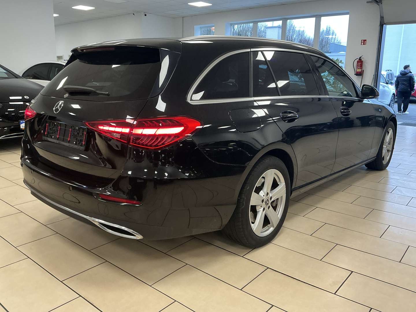 Mercedes Classe C AVANTGARDE 300 E - 2022 - Joinsteer - #3