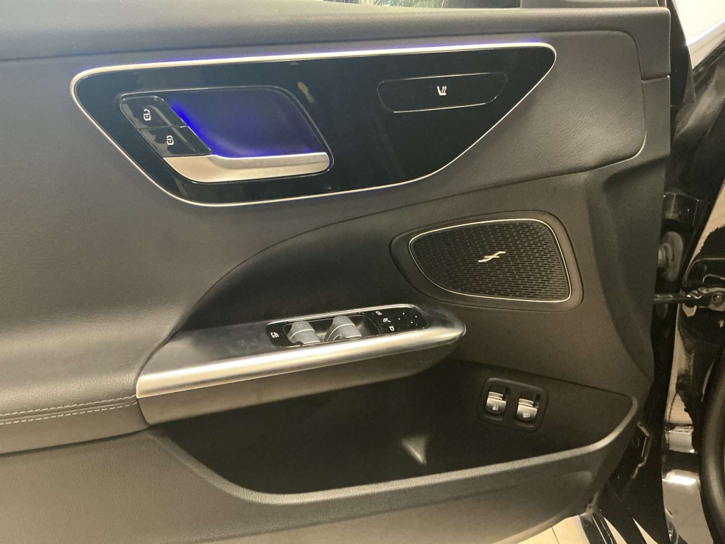 Mercedes Classe C AVANTGARDE 300 E - 2022 - Joinsteer - #6