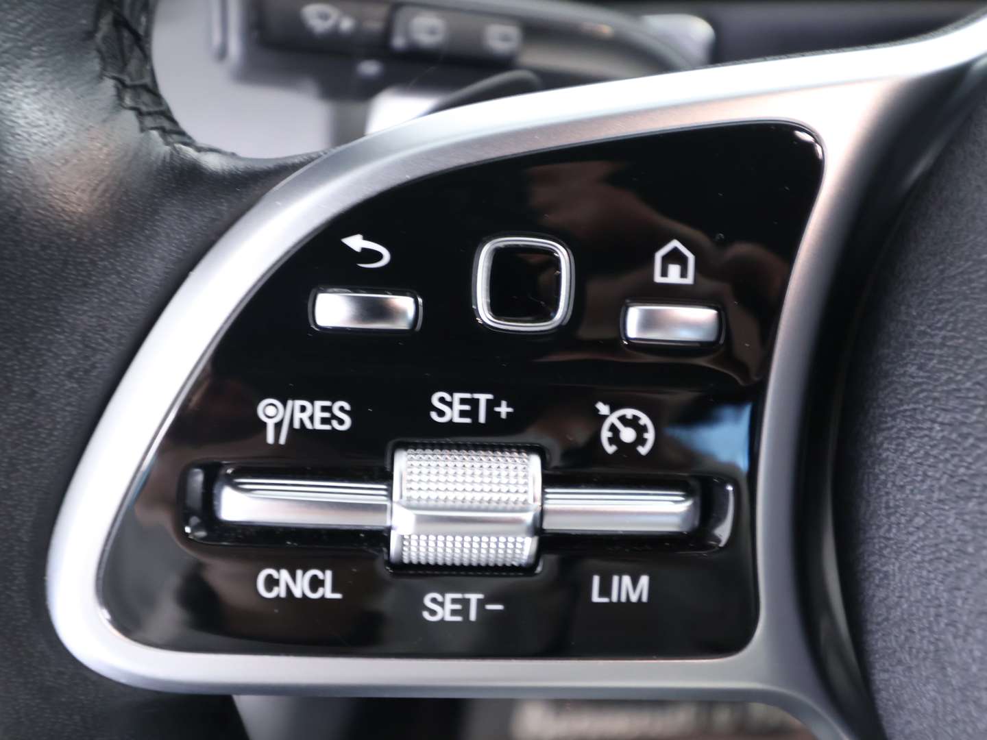 Mercedes GLB Business Extra 180 D - 2022 - Joinsteer - #20