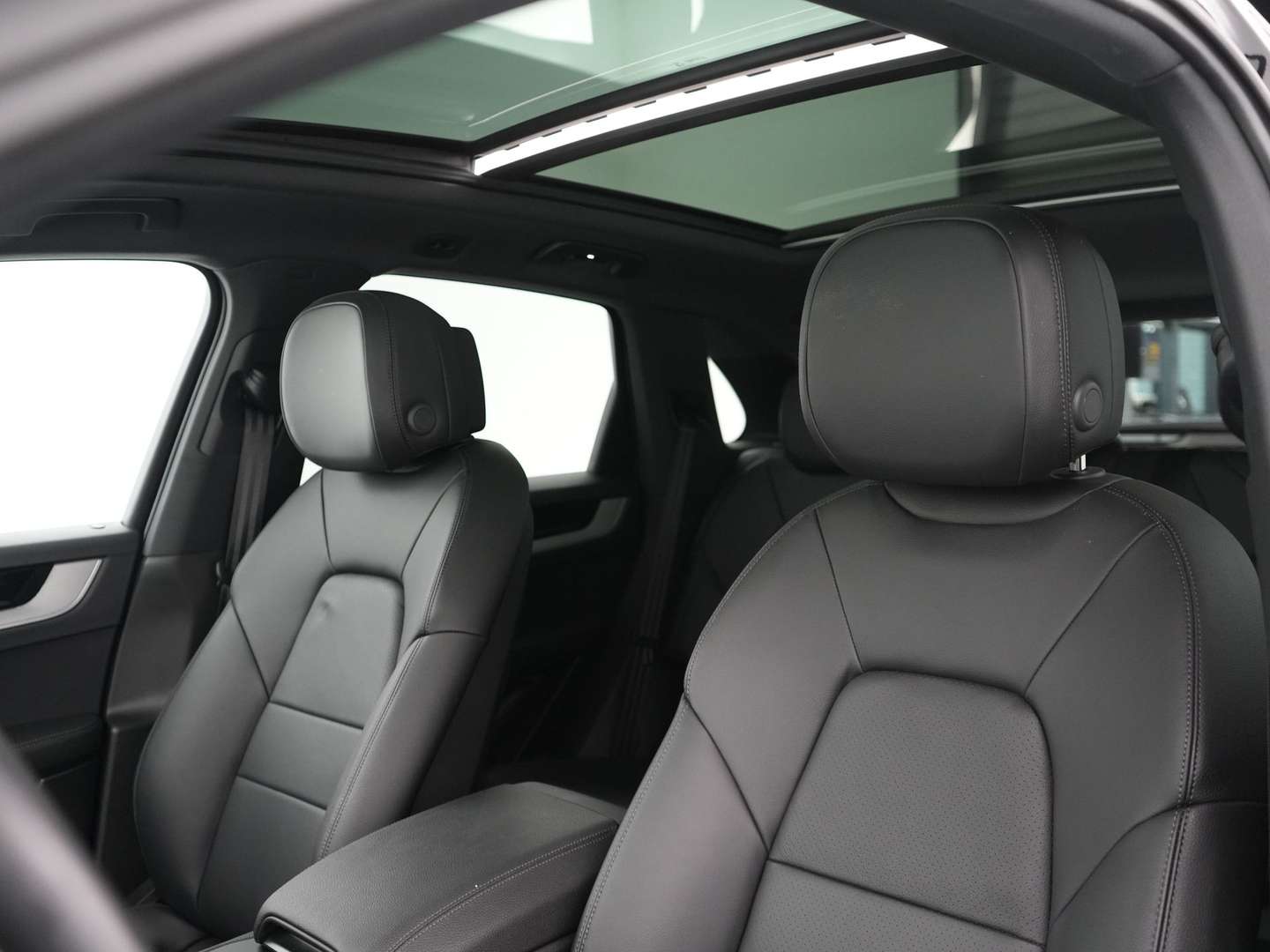 Porsche Cayenne E-Hybrid - 2023 - Joinsteer - #11