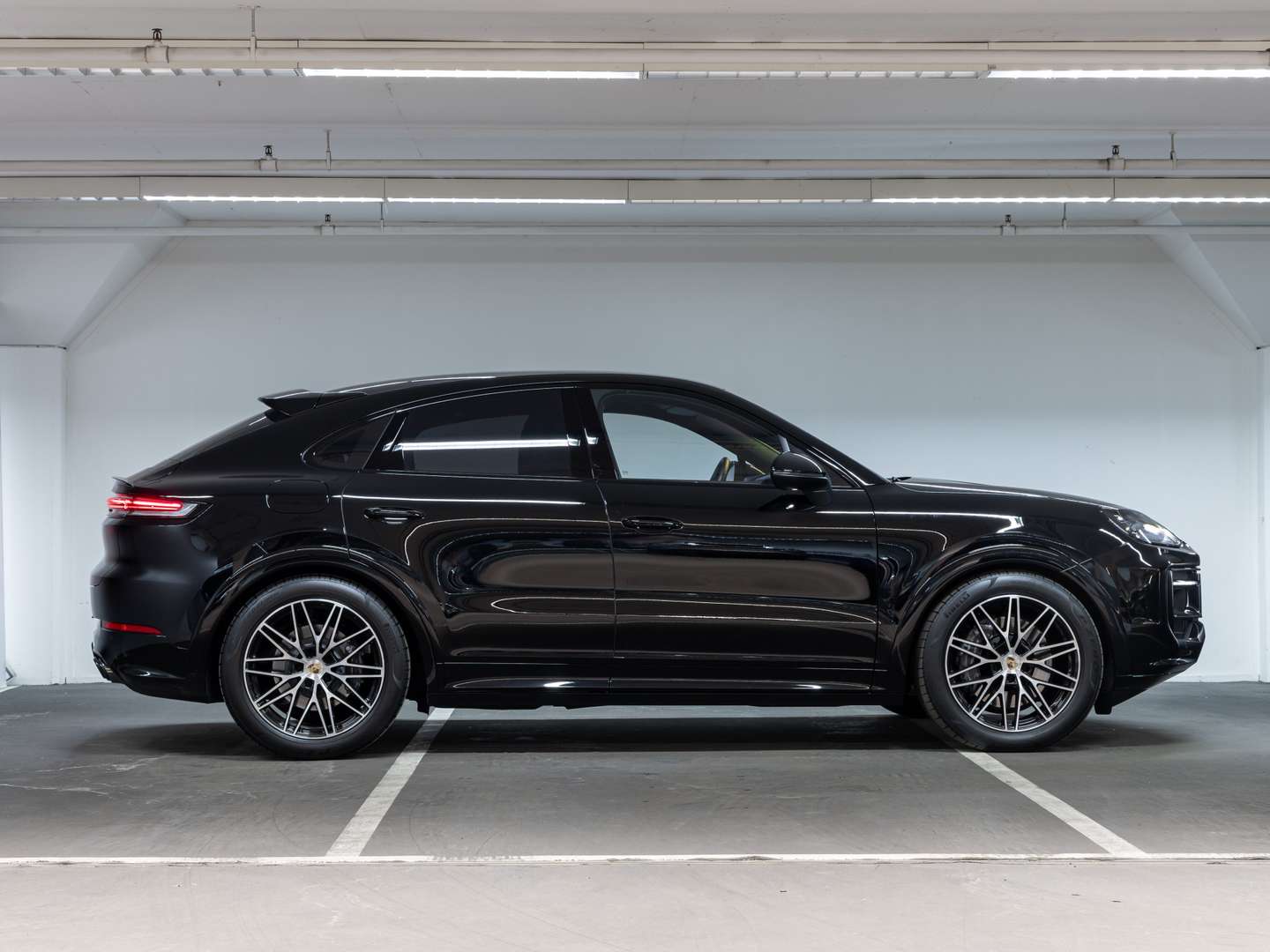 Porsche Cayenne Coupé 3.0 E-Hybrid - 2024 - Joinsteer - #5