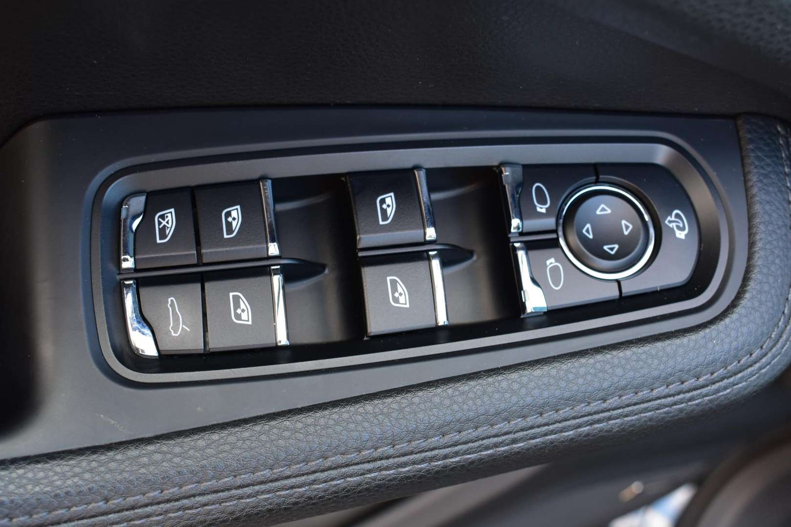 Porsche Macan 2.0 - 2018 - Joinsteer - #10