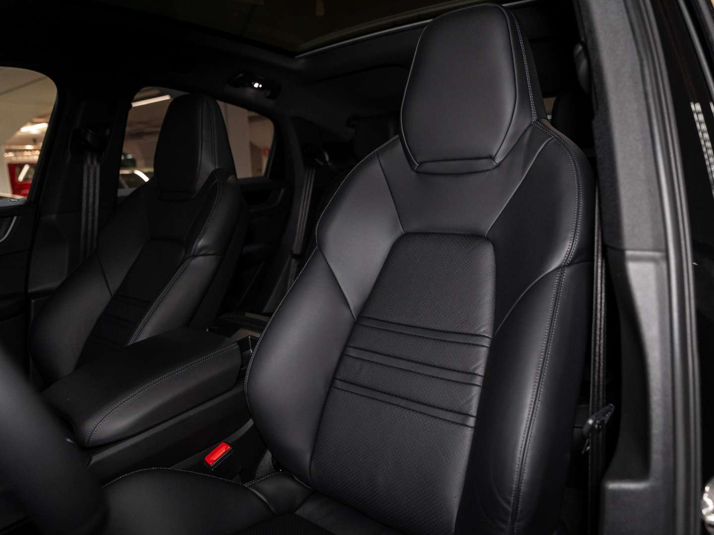 Porsche Cayenne Coupé 3.0 E-Hybrid - 2024 - Joinsteer - #17