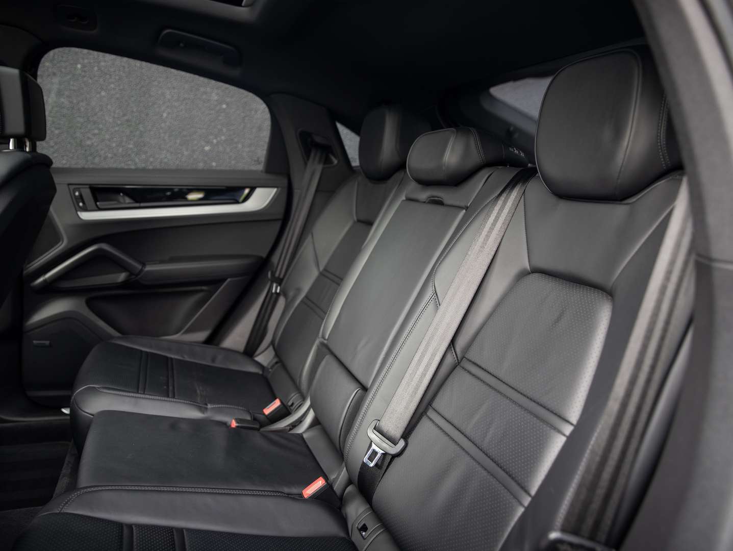 Porsche Cayenne Coupé E-HYB SPORTDES - 2023 - Joinsteer - #9