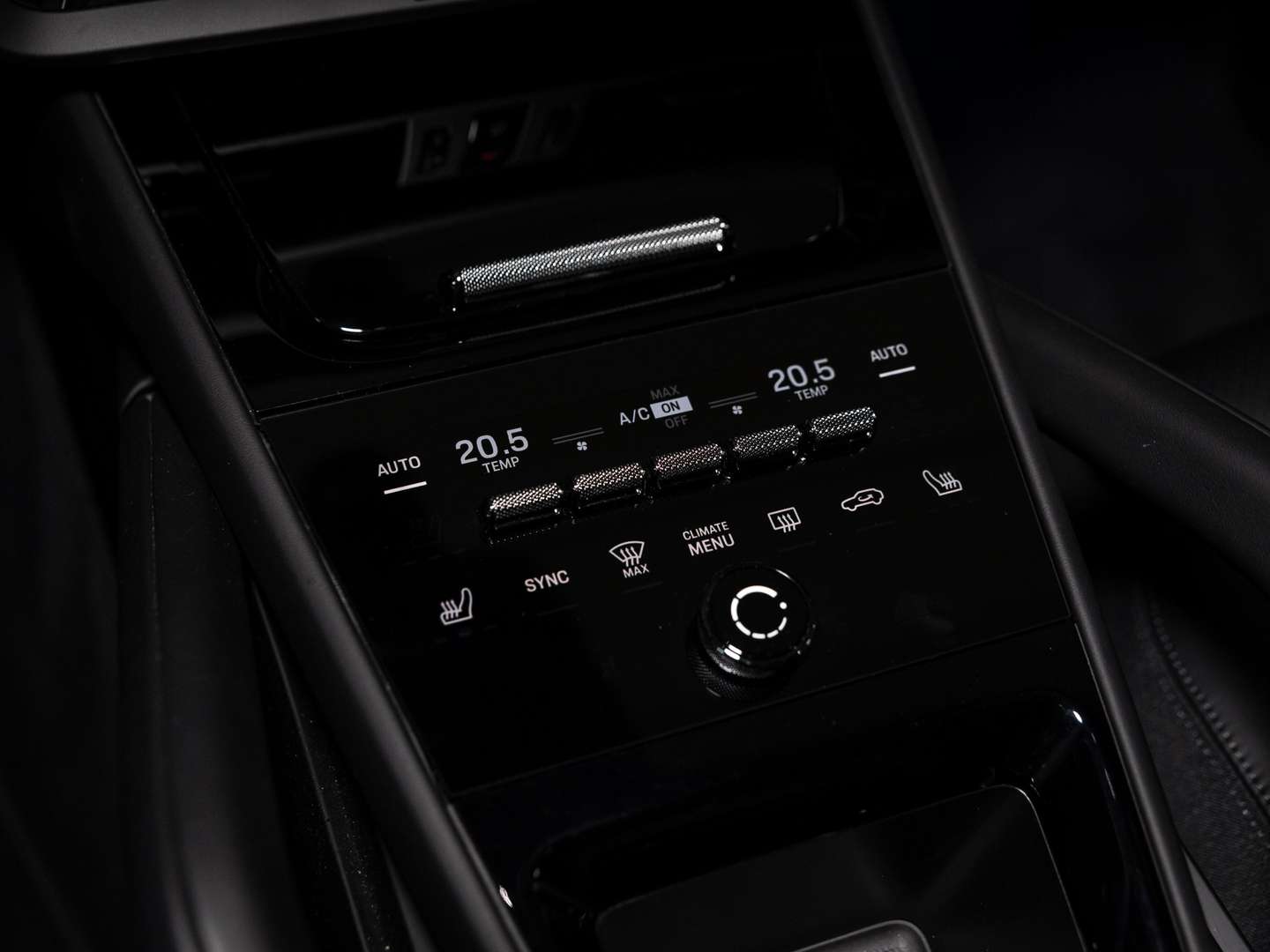 Porsche Cayenne Coupé 3.0 E-Hybrid - 2024 - Joinsteer - #34