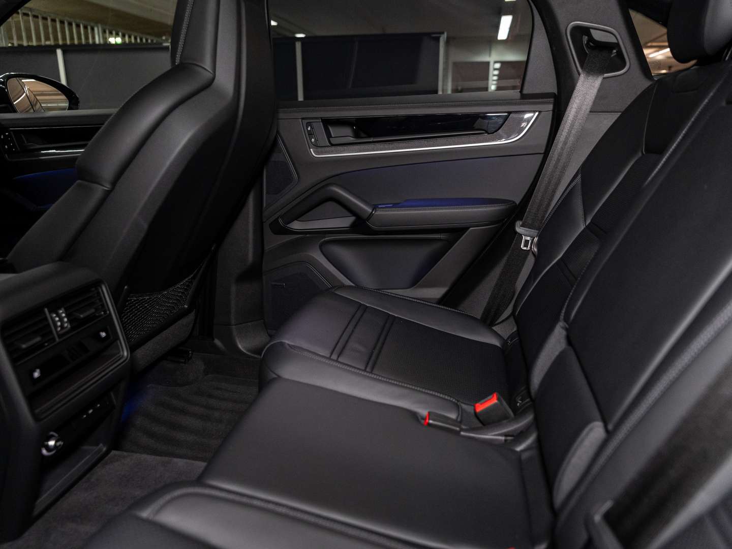 Porsche Cayenne Coupé 3.0 E-Hybrid - 2024 - Joinsteer - #39