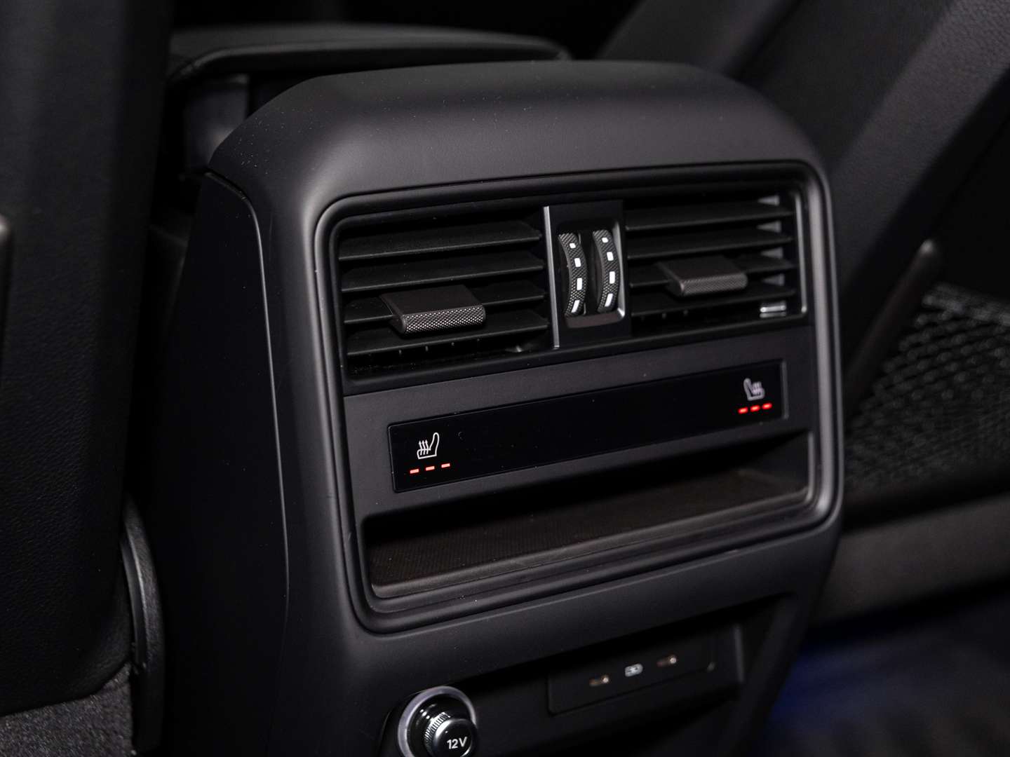 Porsche Cayenne Coupé 3.0 E-Hybrid - 2024 - Joinsteer - #41