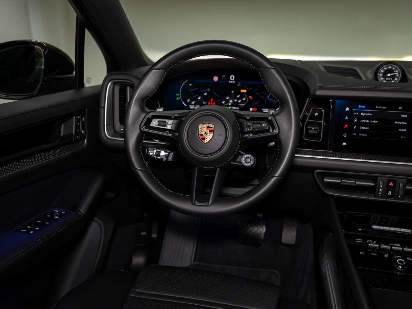 Porsche Cayenne Coupé 3.0 E-Hybrid - 2024 - Joinsteer - #43