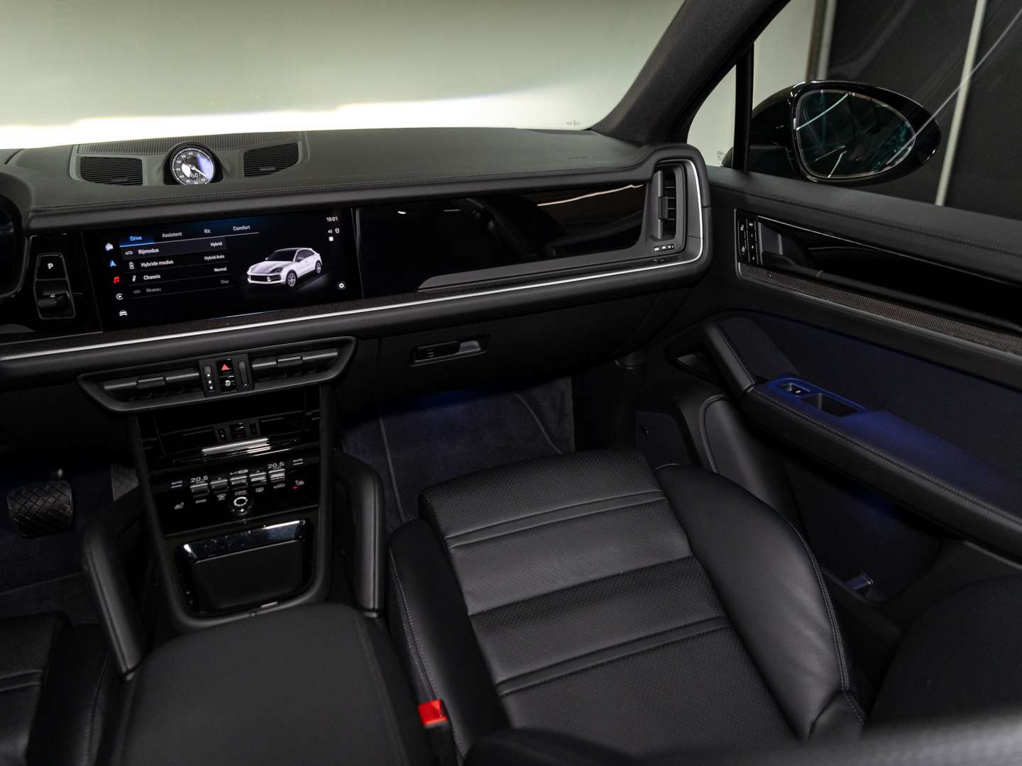 Porsche Cayenne Coupé 3.0 E-Hybrid - 2024 - Joinsteer - #45