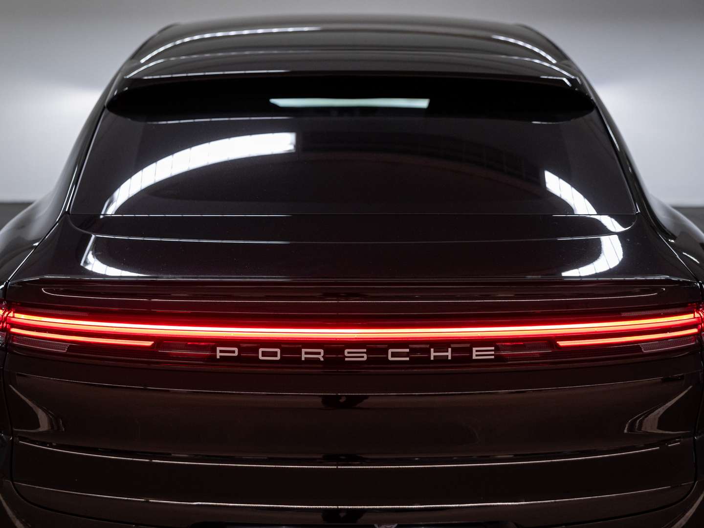 Porsche Cayenne Coupé 3.0 E-Hybrid - 2024 - Joinsteer - #46