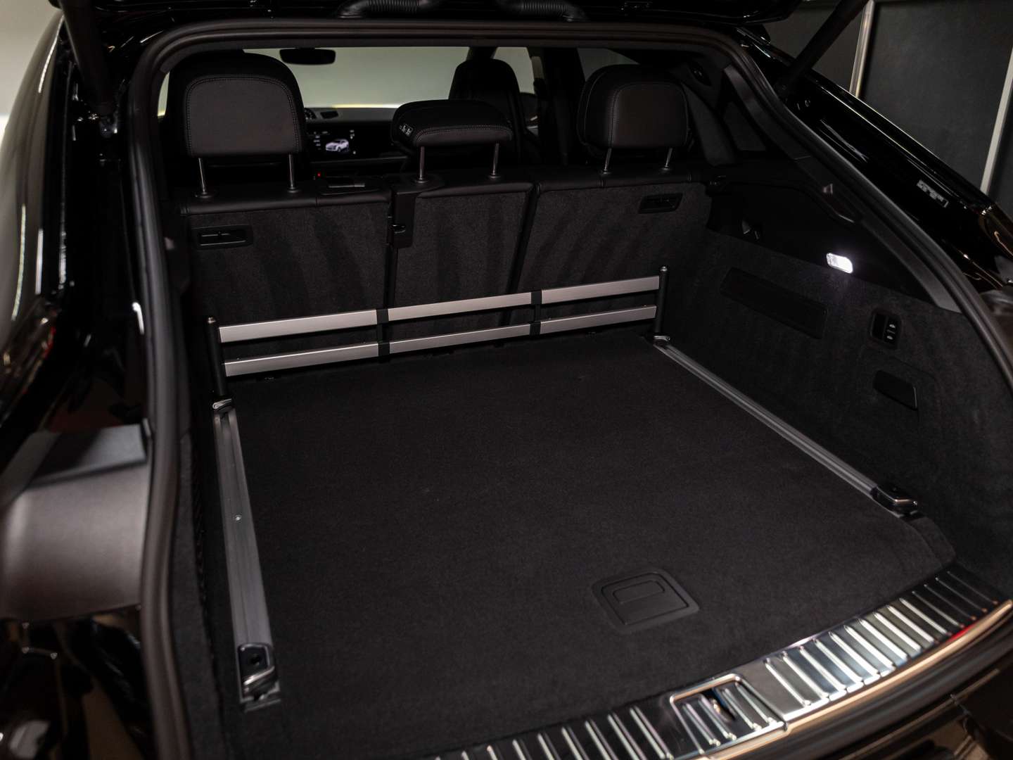 Porsche Cayenne Coupé 3.0 E-Hybrid - 2024 - Joinsteer - #47