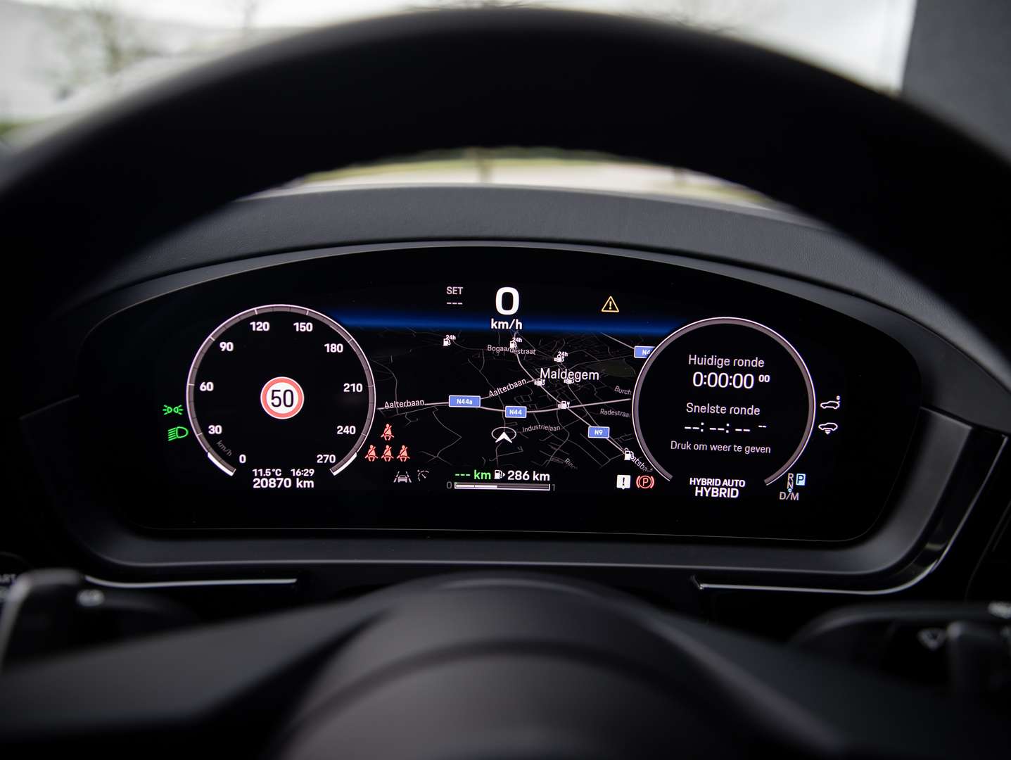 Porsche Cayenne Coupé E-HYB SPORTDES - 2023 - Joinsteer - #37