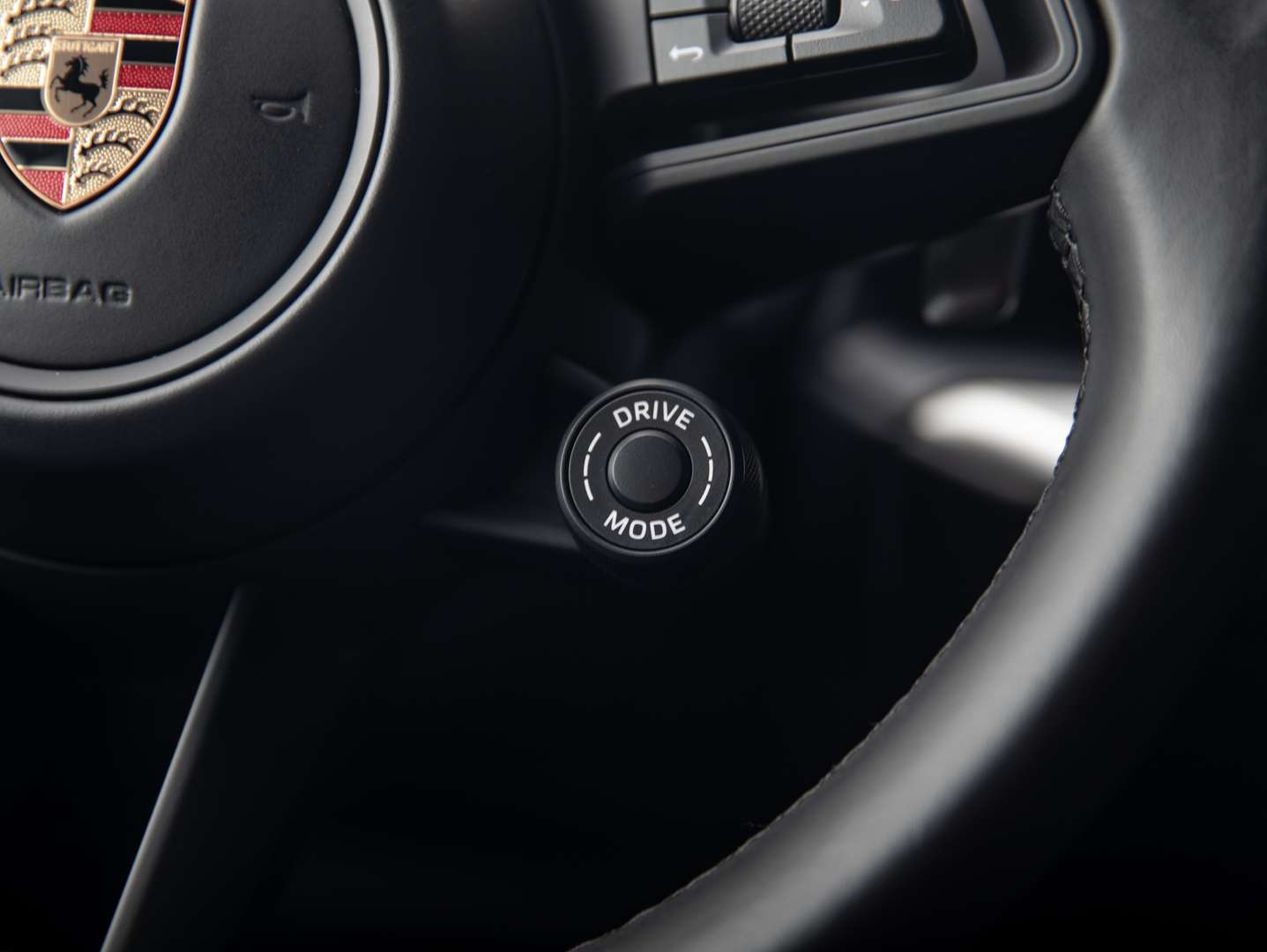 Porsche Cayenne Coupé E-HYB SPORTDES - 2023 - Joinsteer - #41