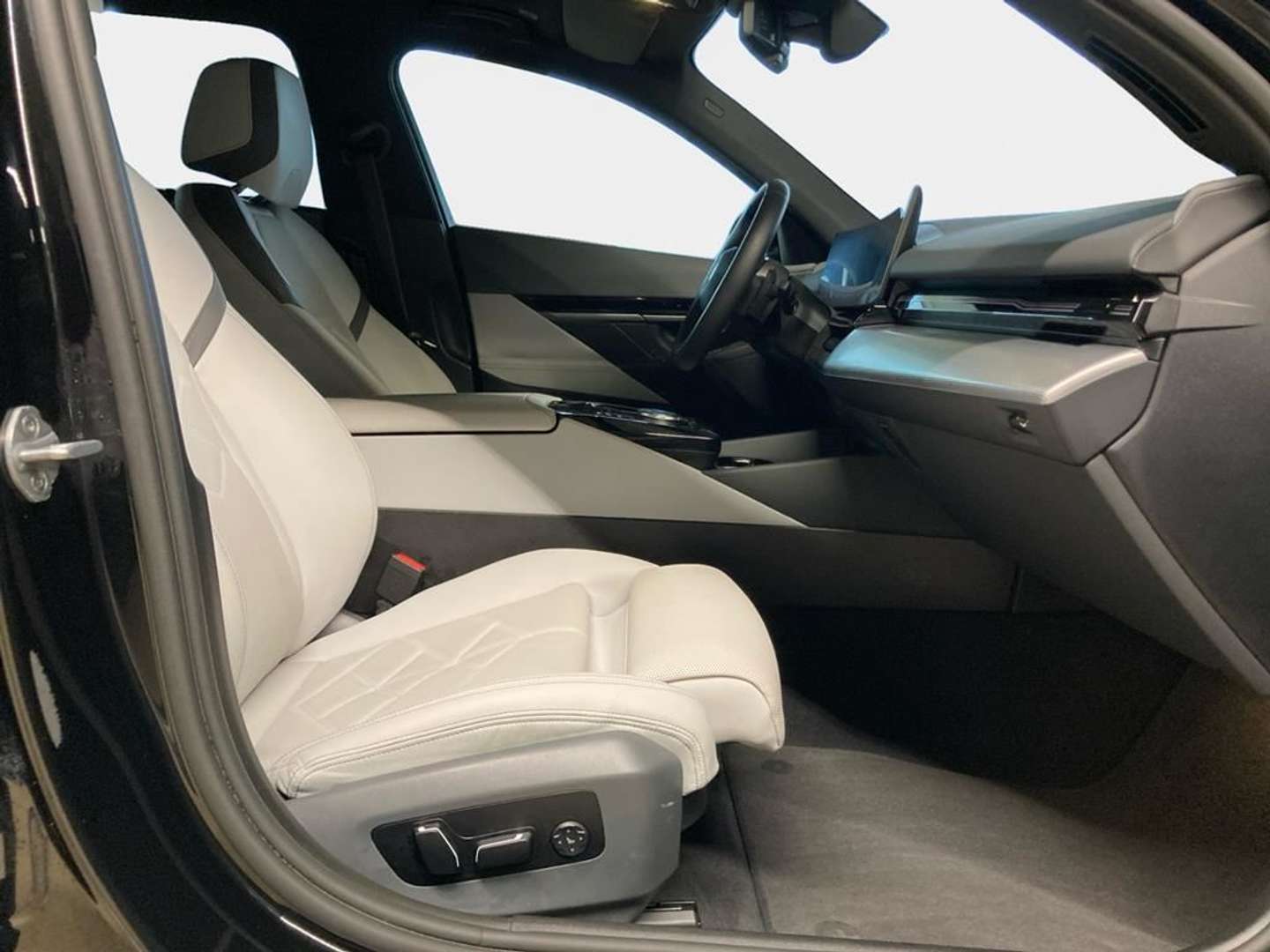 BMW Série 5 M Sport Pro - 2024 - Joinsteer - #14