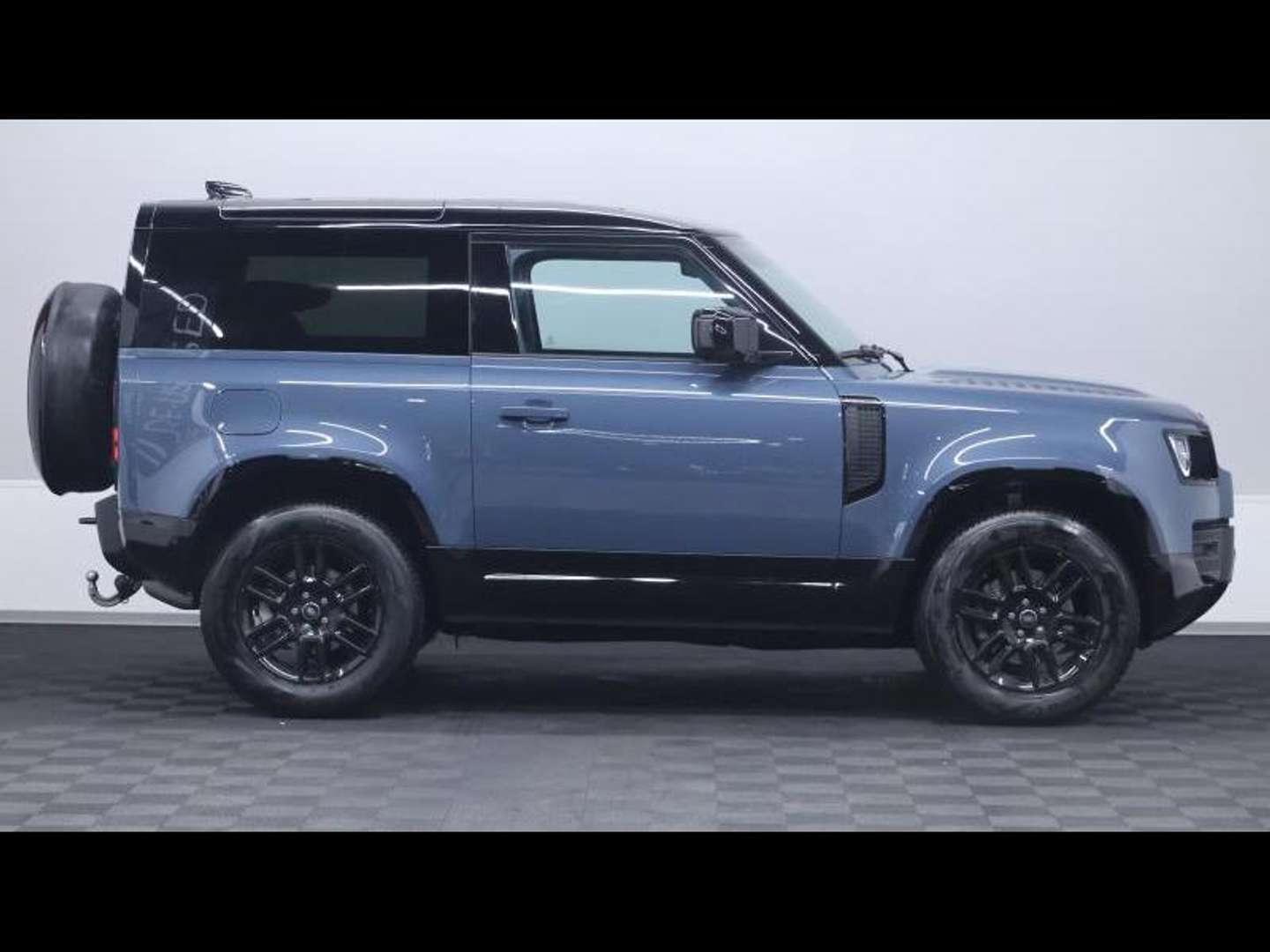 Land Rover Defender X-Dynamic D200 - 2026 - Joinsteer - #3