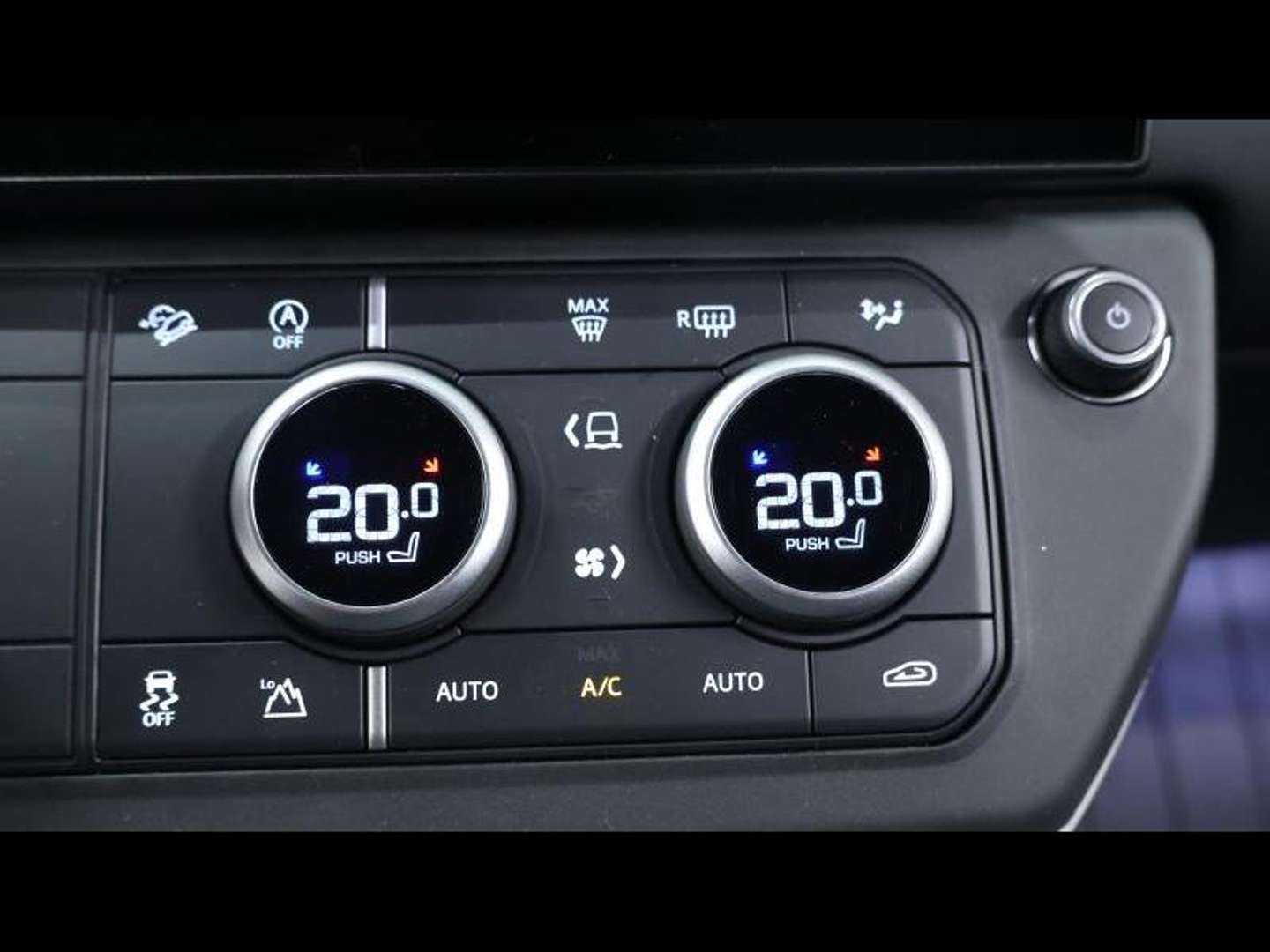 Land Rover Defender S D200 - 2026 - Joinsteer - #18