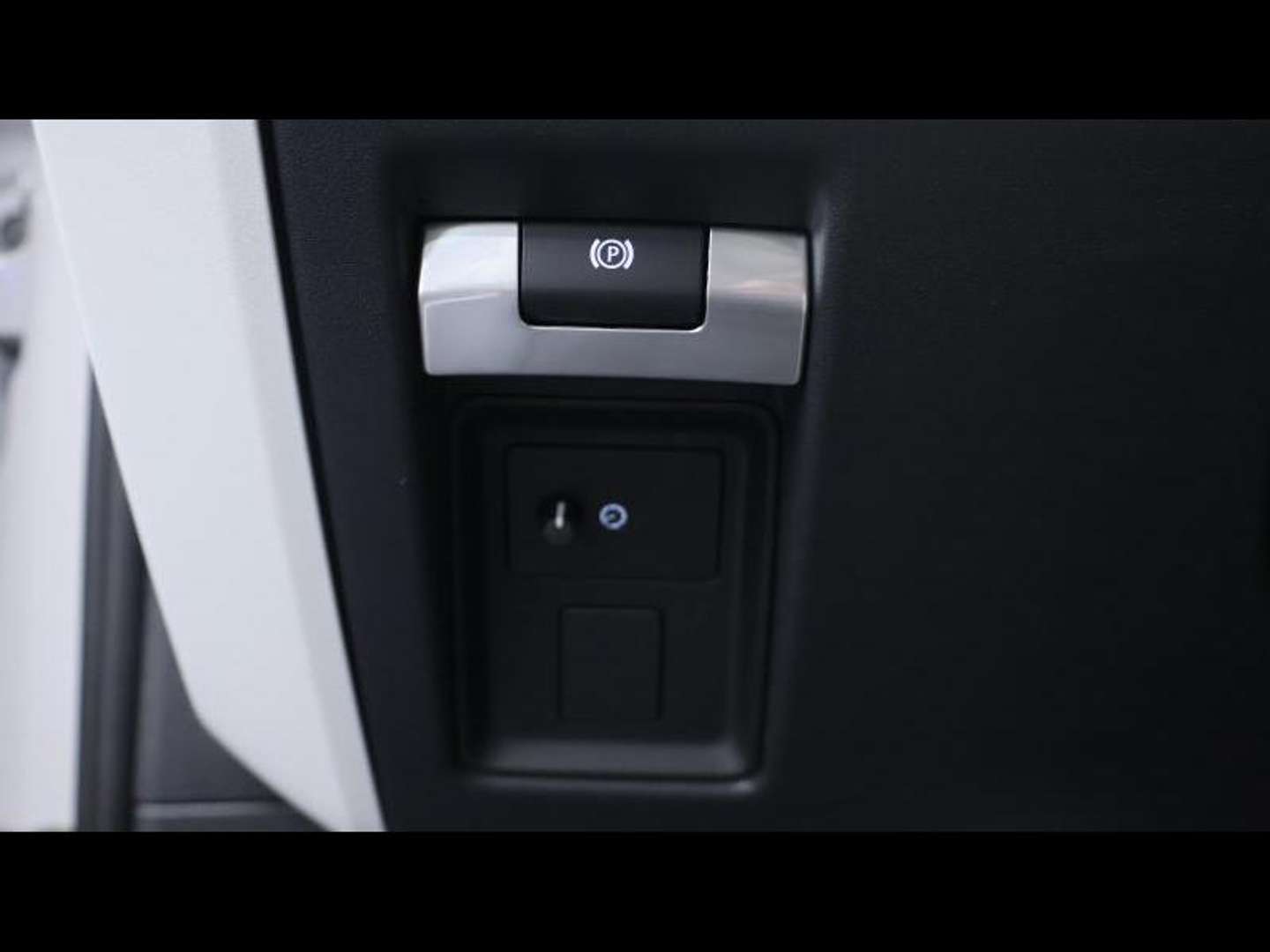 Land Rover Defender S D200 - 2026 - Joinsteer - #27