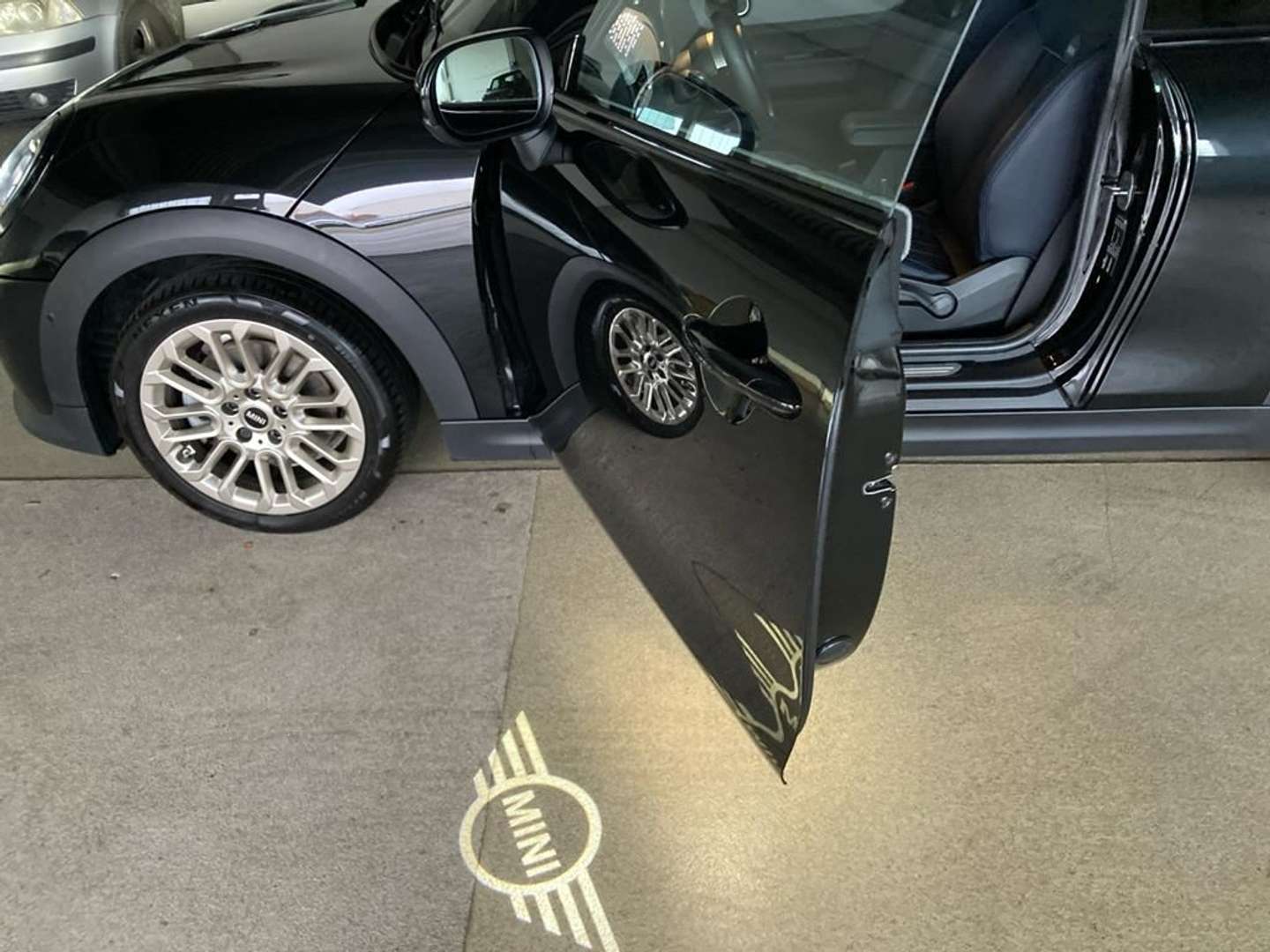 Mini Cooper Favoured Trim C - 2024 - Joinsteer - #19