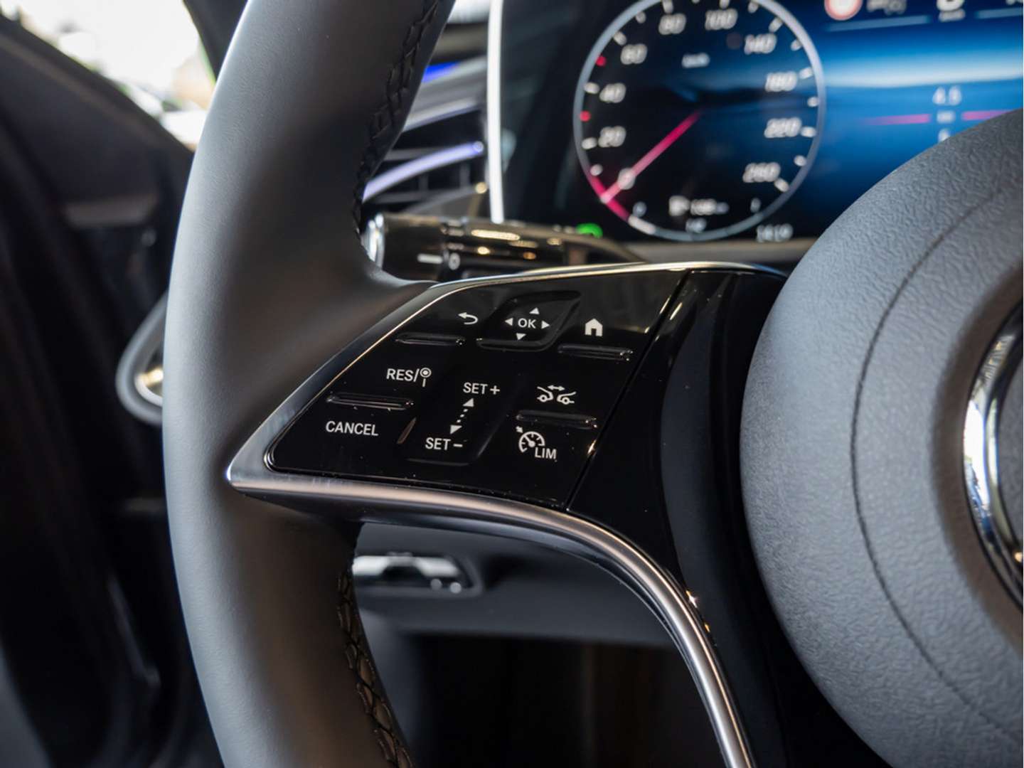 Mercedes Classe E Avantgarde E 450 D - 2025 - Joinsteer - #15